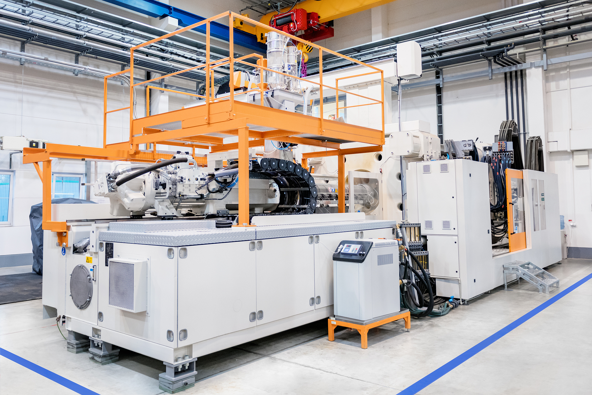 large injection plastic machinery