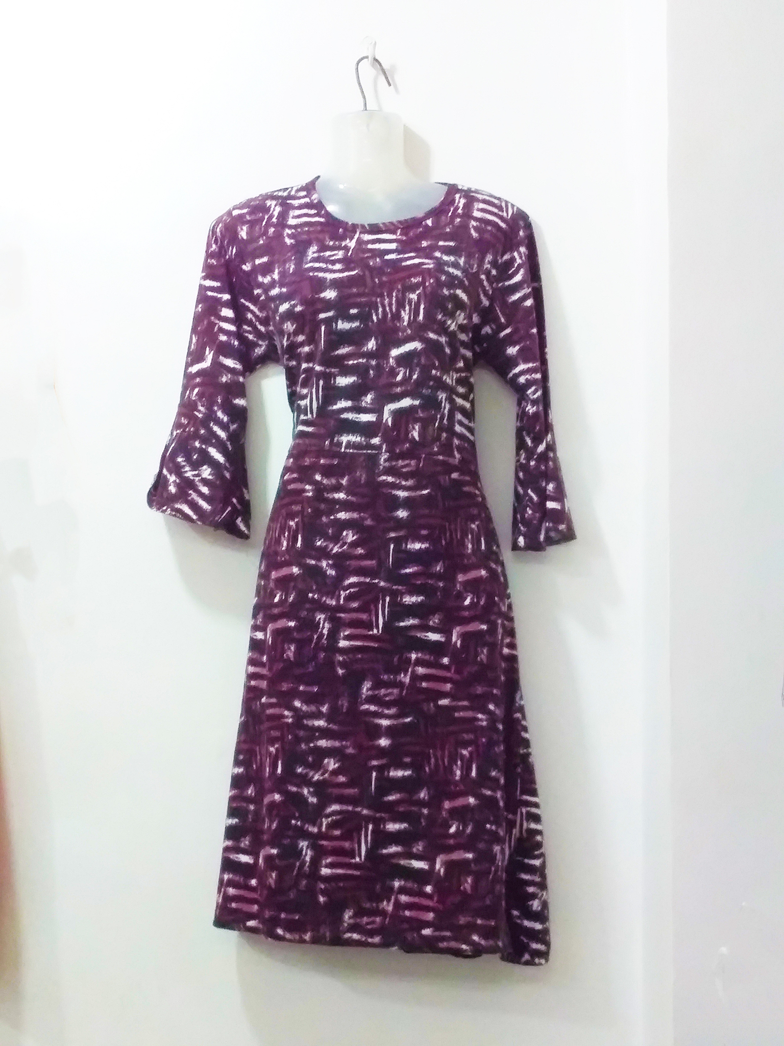 连衣裙款式大全：从优雅长裙到运动风，总有一款适合你