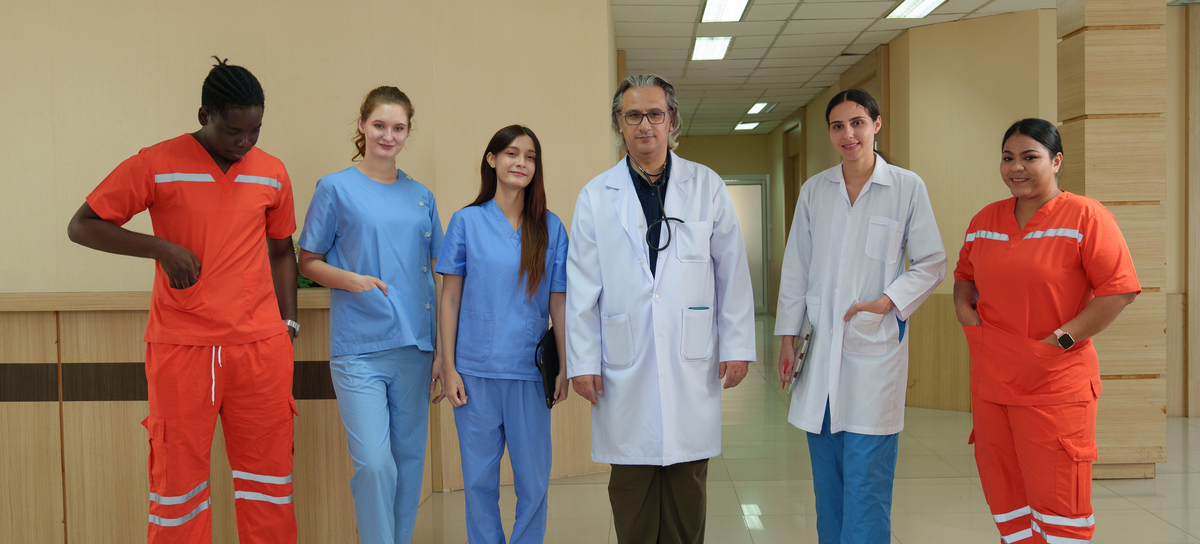 成都卫生学校解析外籍护士优势