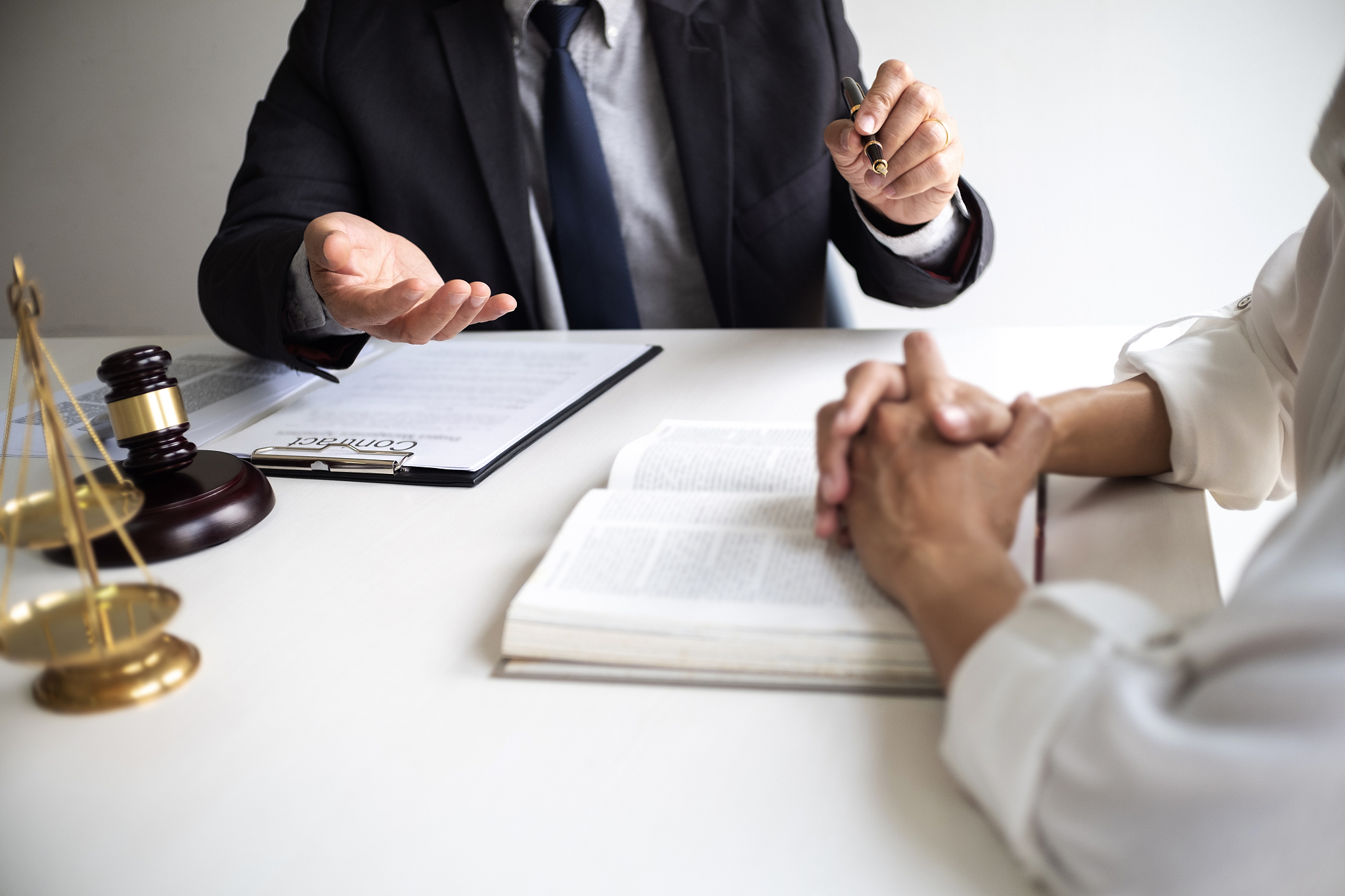 打电话给律所问是否招收实习律师怎么说