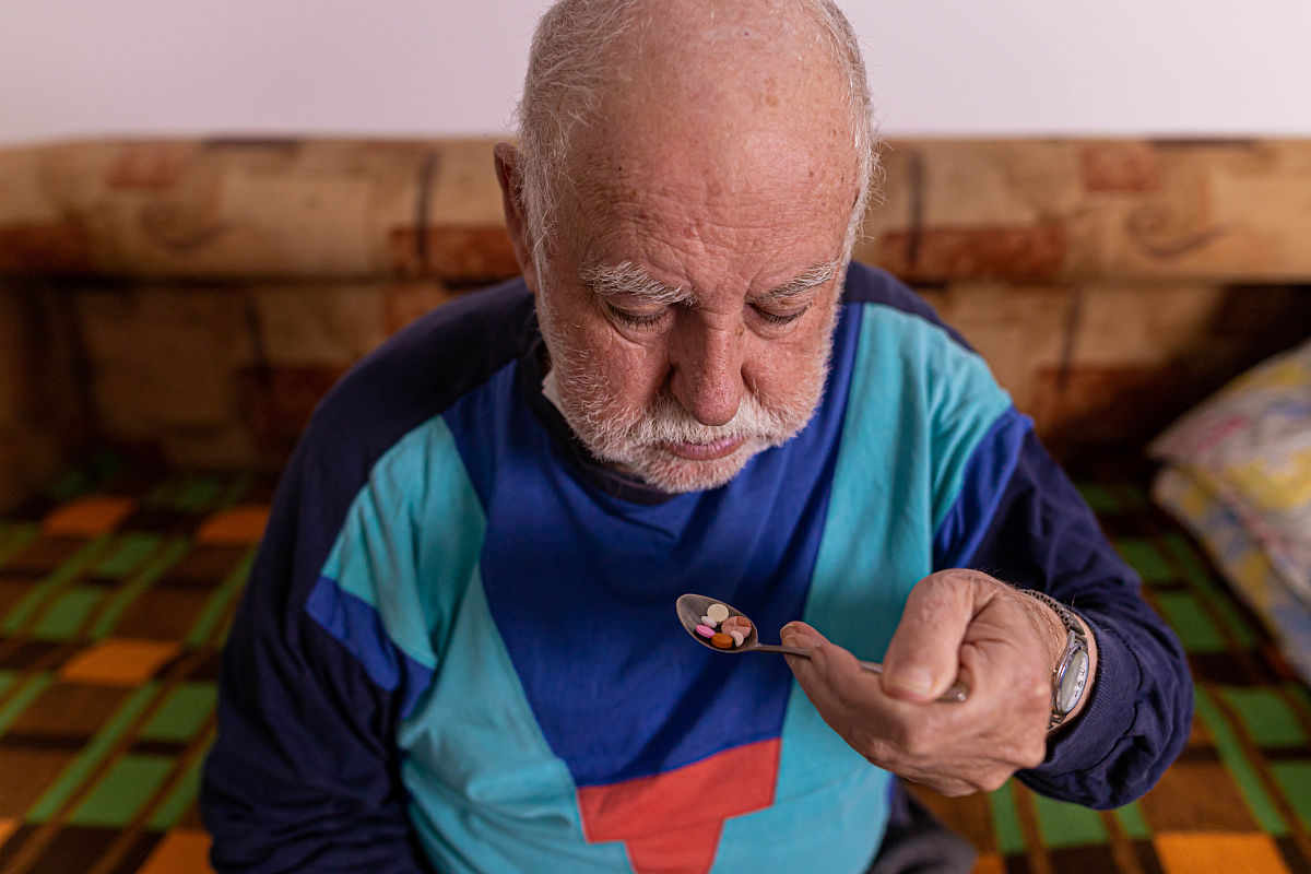 南宁自在城养老院早些买的卡费可转让吗