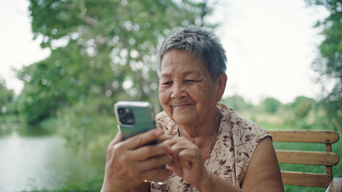 乡村偶遇：一位老人的故事与人生感悟