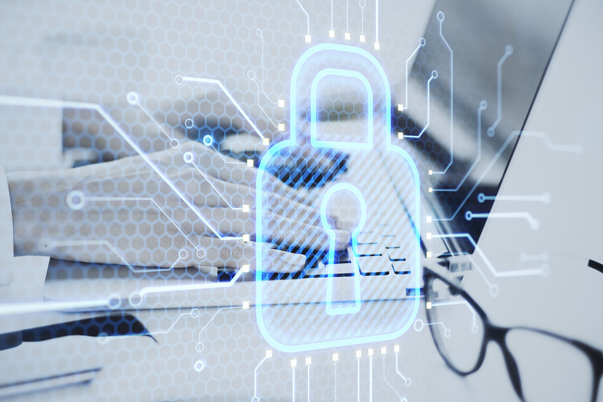 安全多方计算协议分析与改进：以学生平均分计算为例