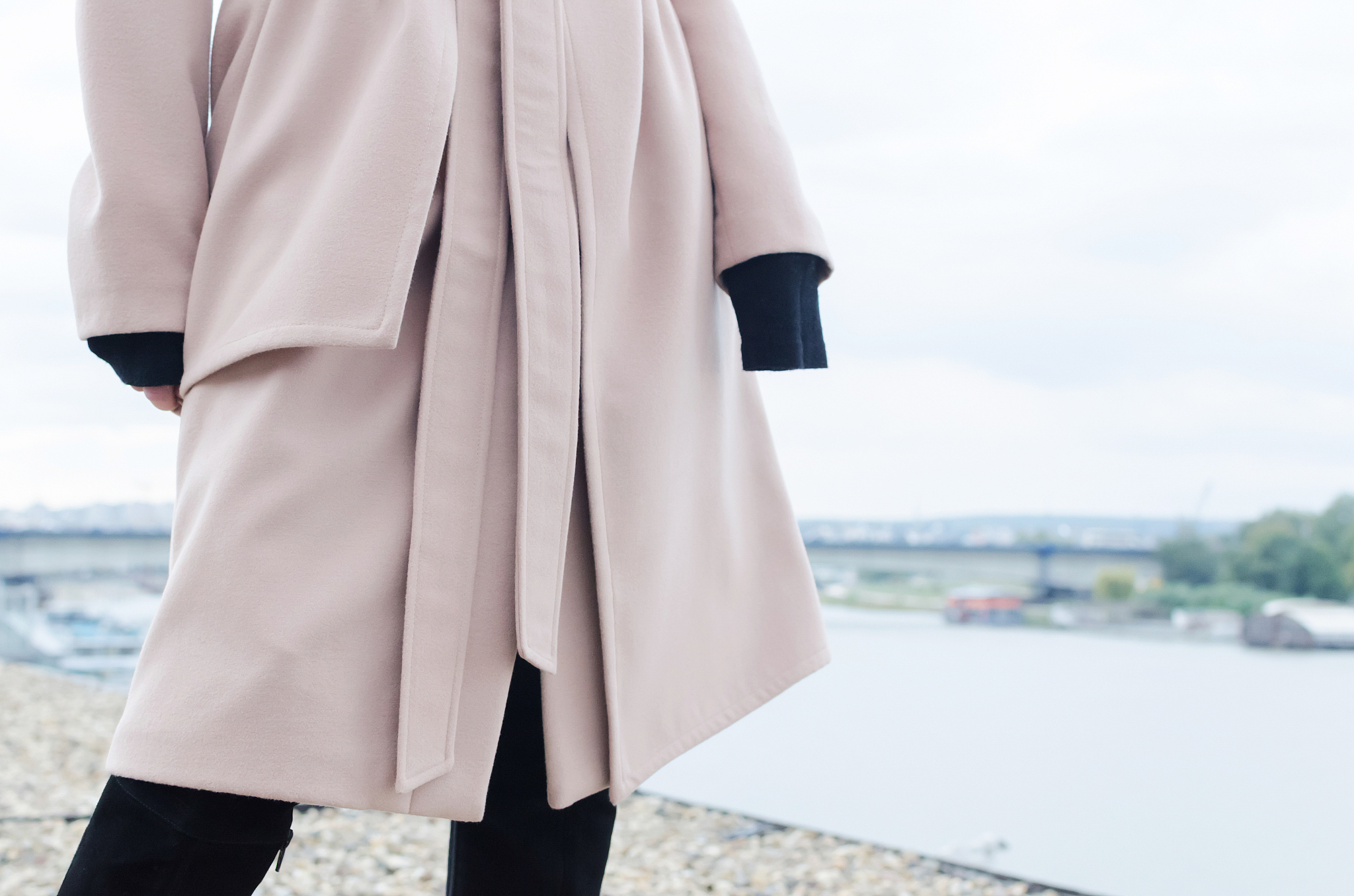 Women's Long Hooded Fleece Lined Coat Review: Cozy, Versatile, and High Quality