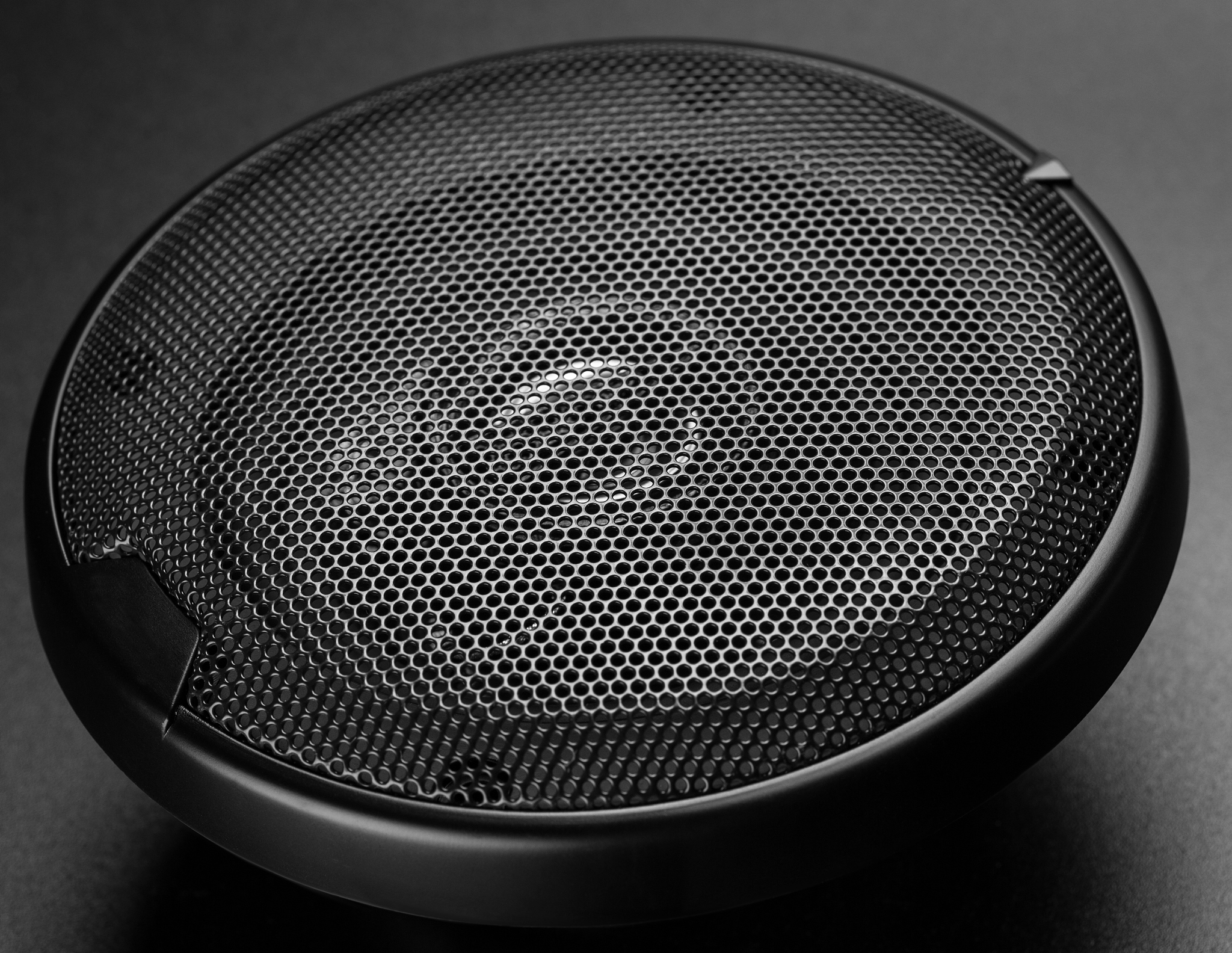 便携式扬声器的缺点：音质、续航、噪音 | 购买指南
