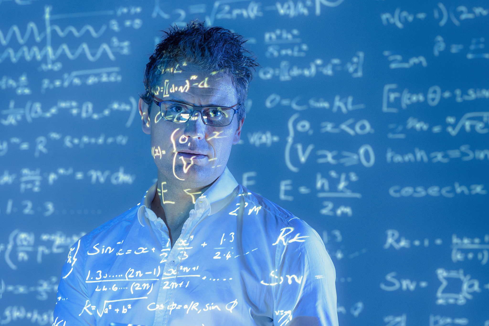 你看过一部纪录片叫做《被数学选中的人》吗