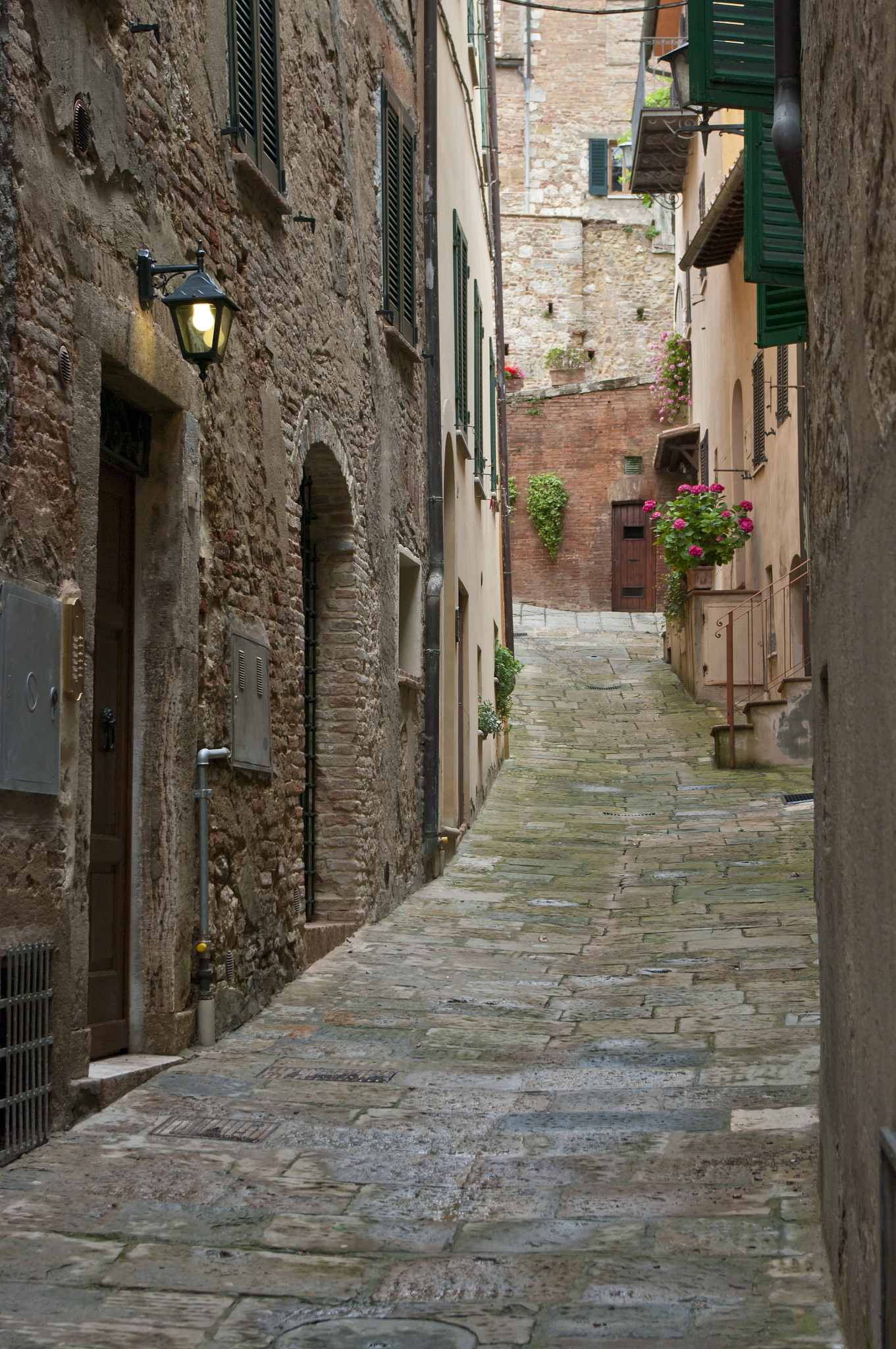 西安航空旅游学院高速铁路技术(本科)专业：培养人才的条件