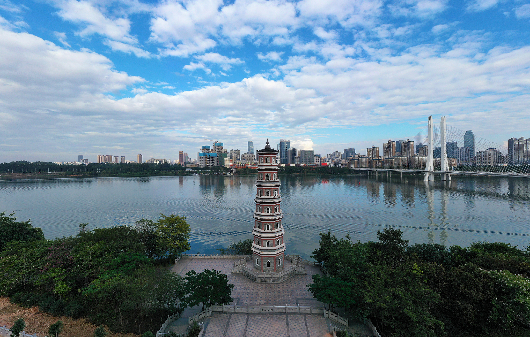 惠州卫校专业推荐：护理、医学影像、药学等热门专业