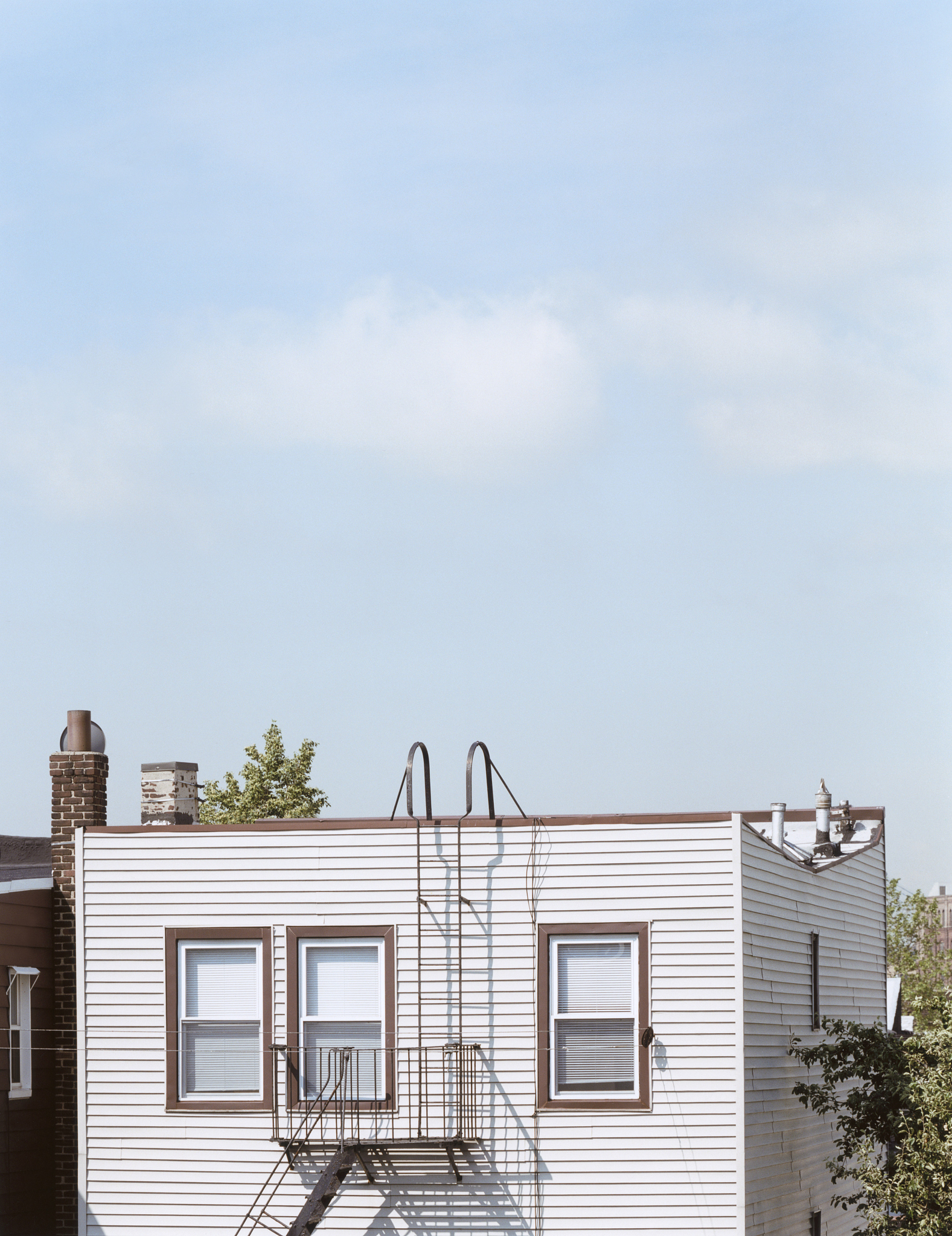 建筑项目安全管理文件：如何用更简洁的中文表达？