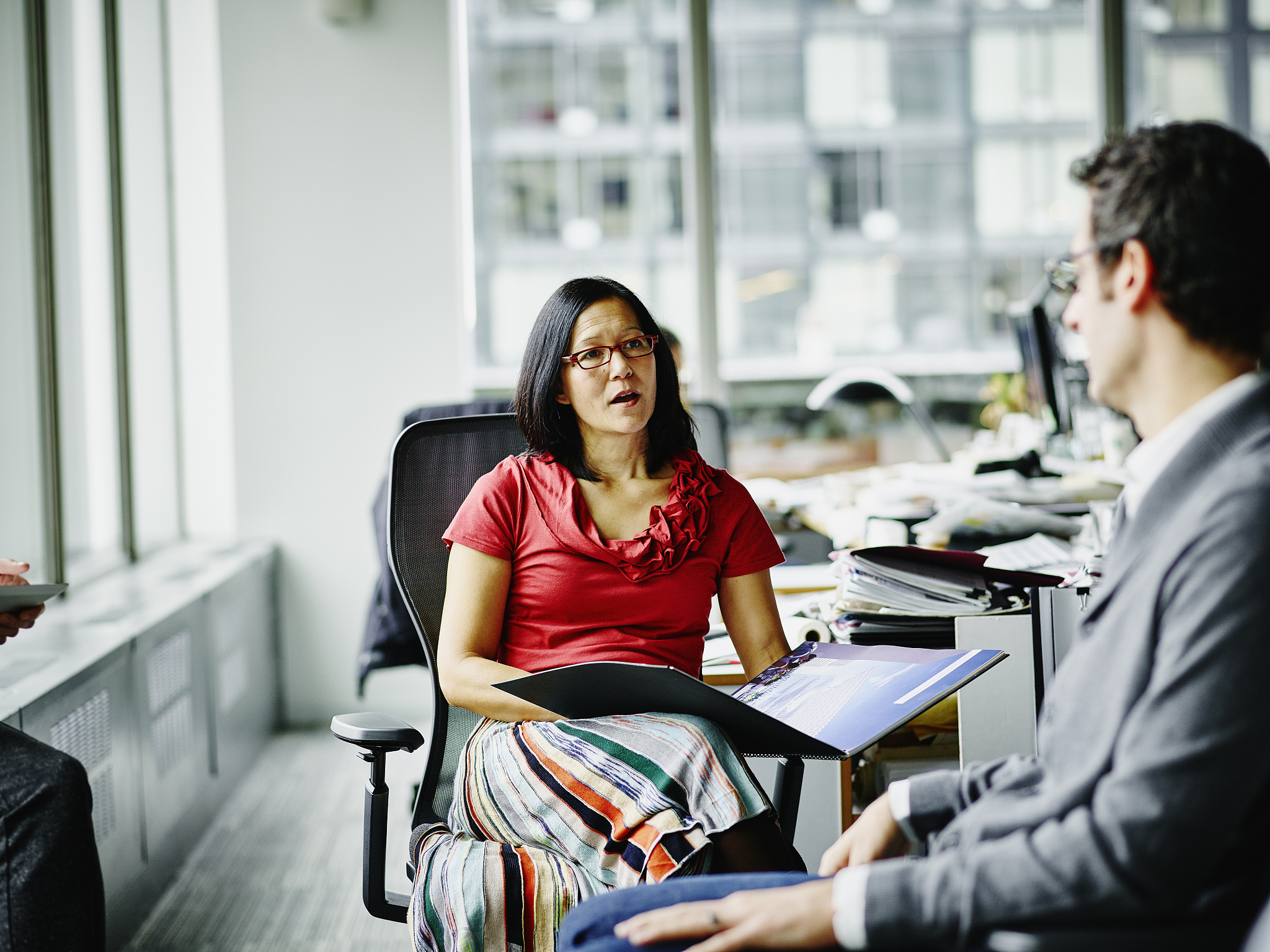 走出舒适圈，拥抱挑战：一个中年女性的职场感悟