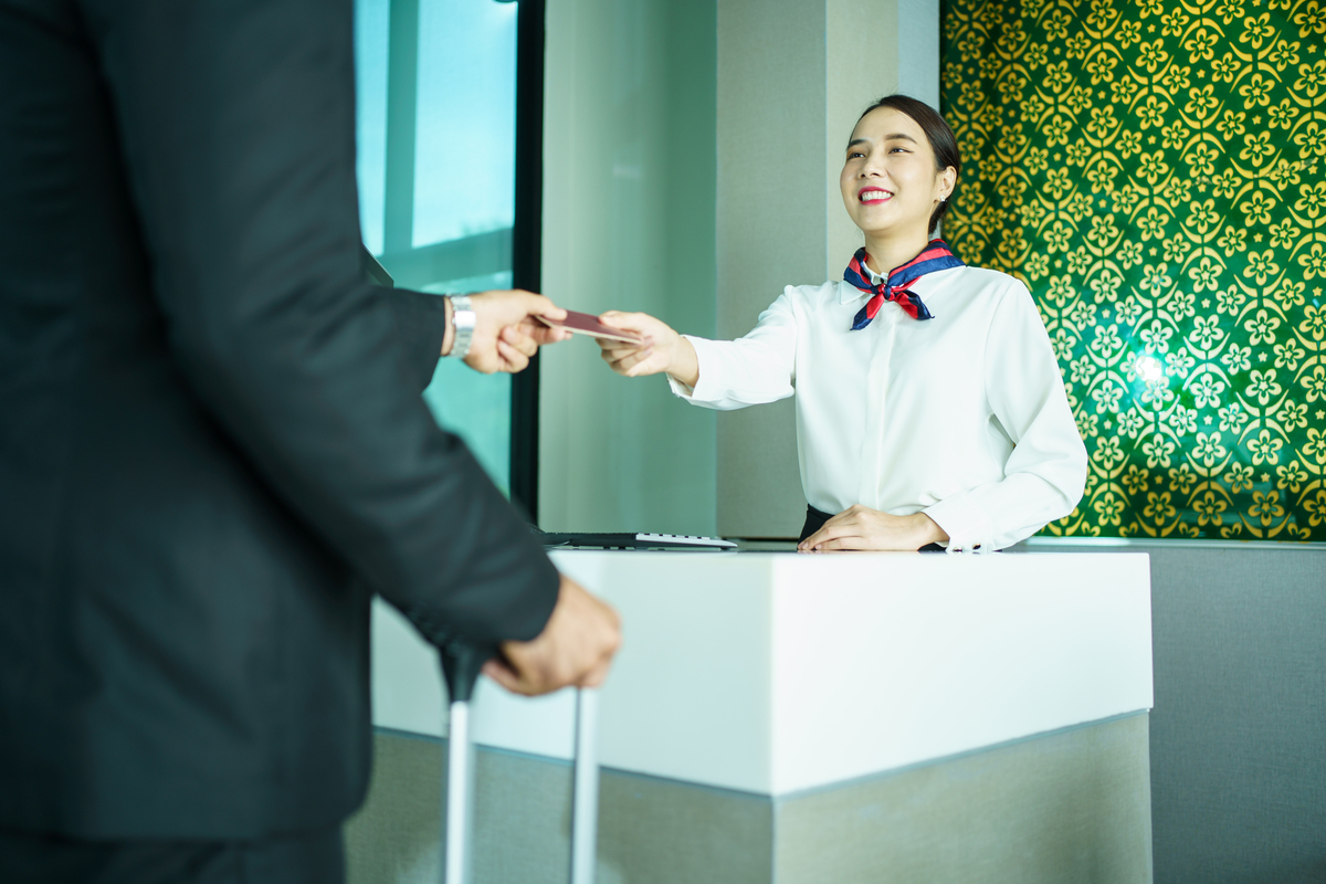 前台服务内容及标准 - 您的企业形象大使