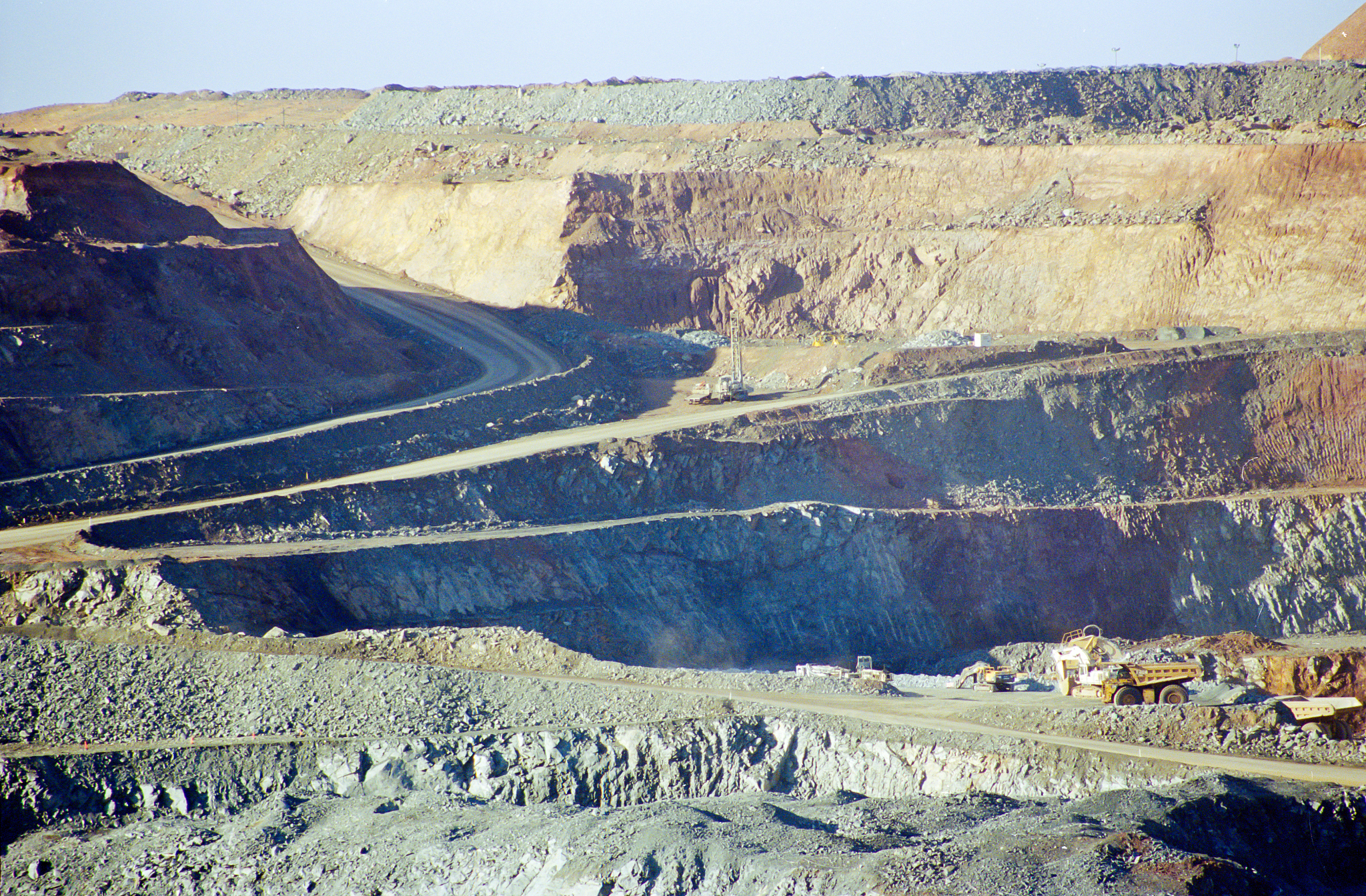 新疆哪个县最锡矿清河县红柳沟锡矿现在有人开采吗回答加扩展