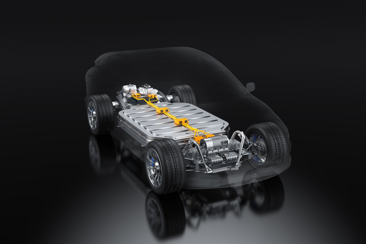 电动赛车动力电池系统散热分析：基于 ANSYS/ICEPAK 的建模方法