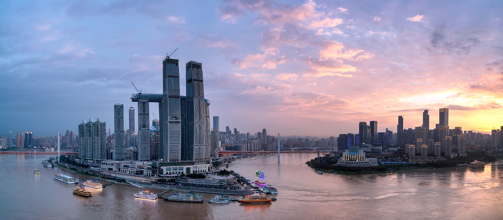 重庆东亚航空技工学校招生电话多少