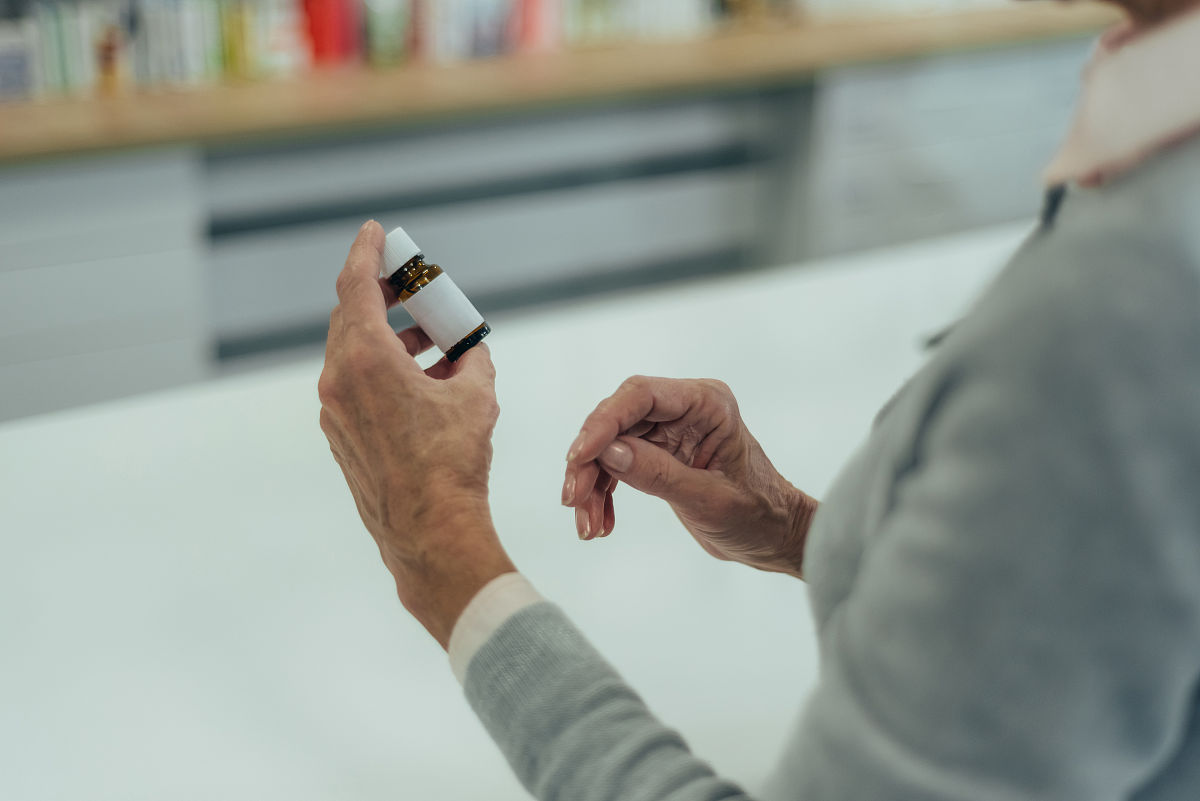 服药提醒APP：患者社区+知识推荐，一站式用药管家