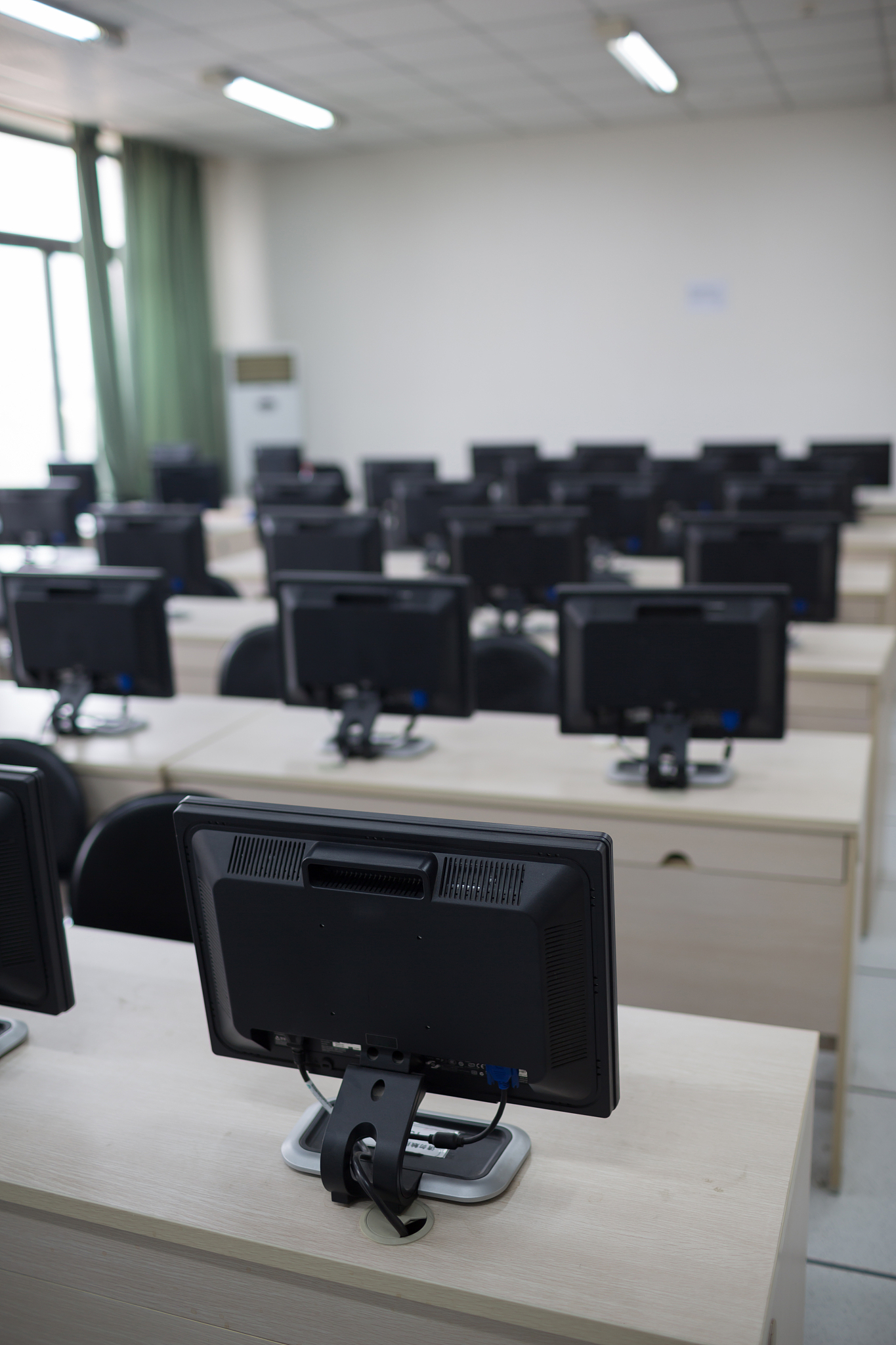 大学教室和报告厅的电脑哪些功能需要用到USB接口