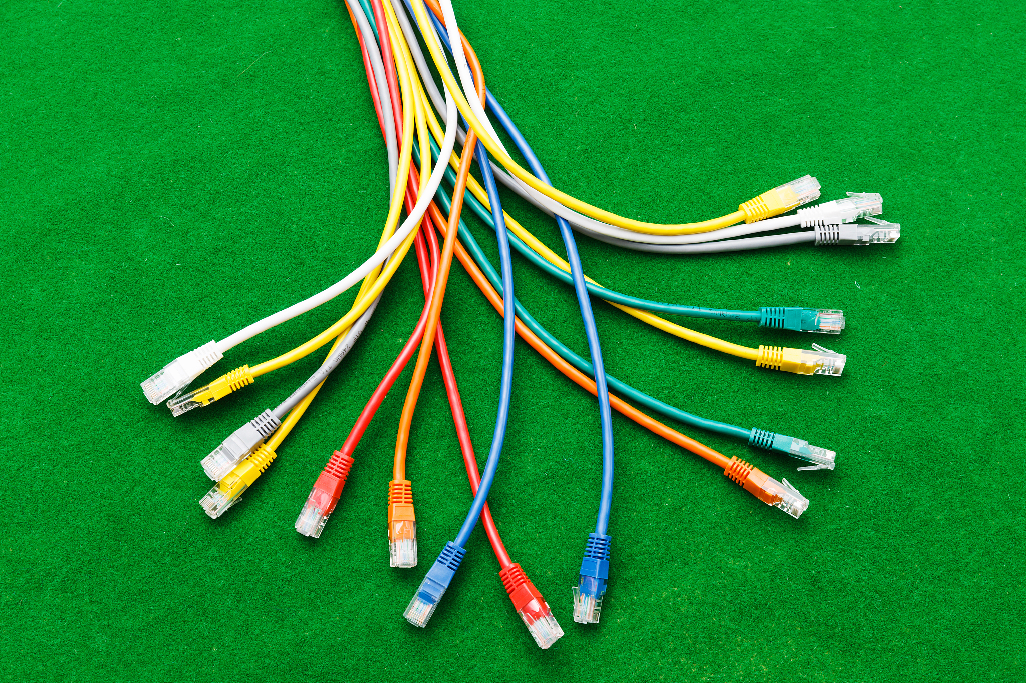 8086 CPU 总线信号详解：地址线、数据线、控制线