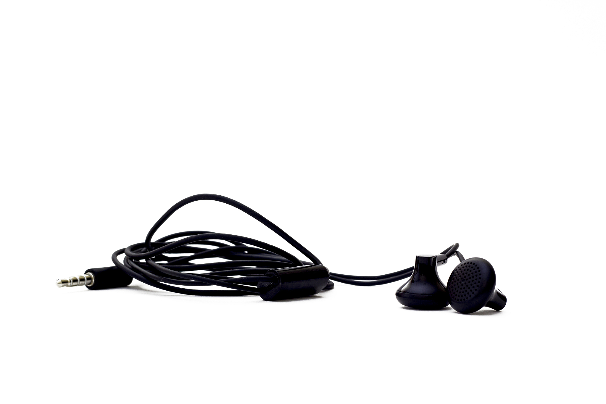 小尾巴为什么能改善耳机的低频？