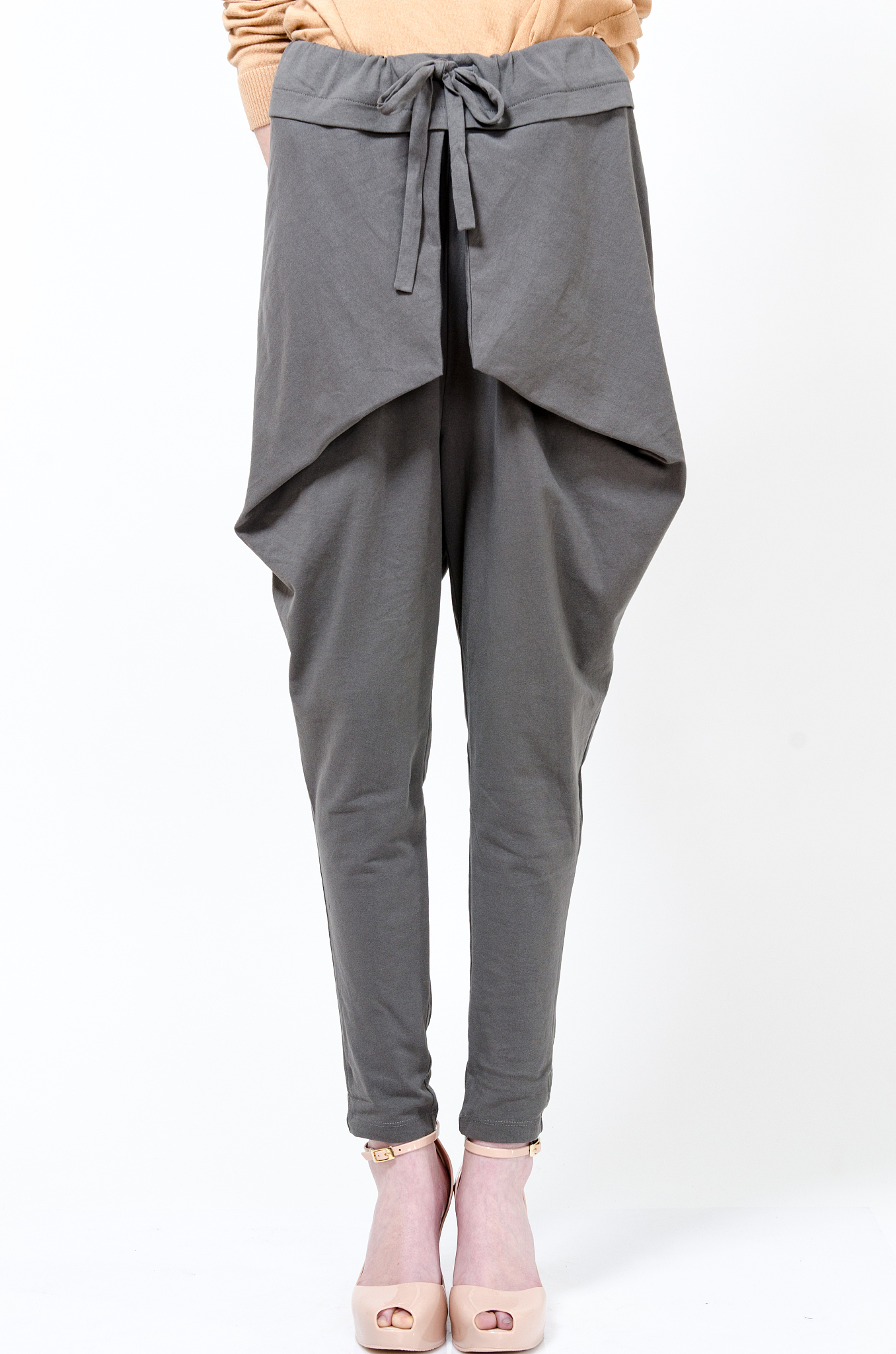 写一篇关于大码女裤卡其工装裤的小红书推文