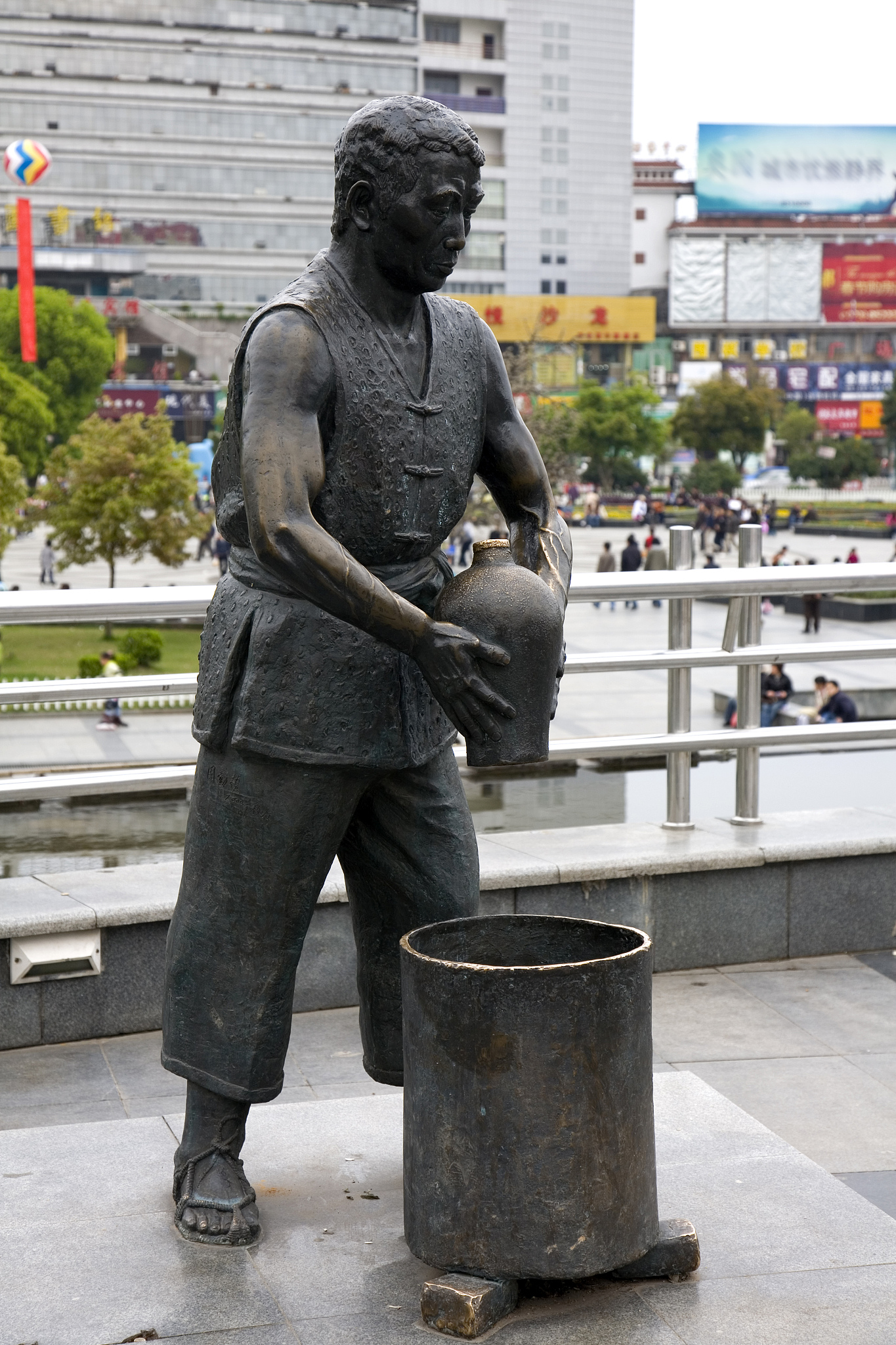 江西景德镇雕塑