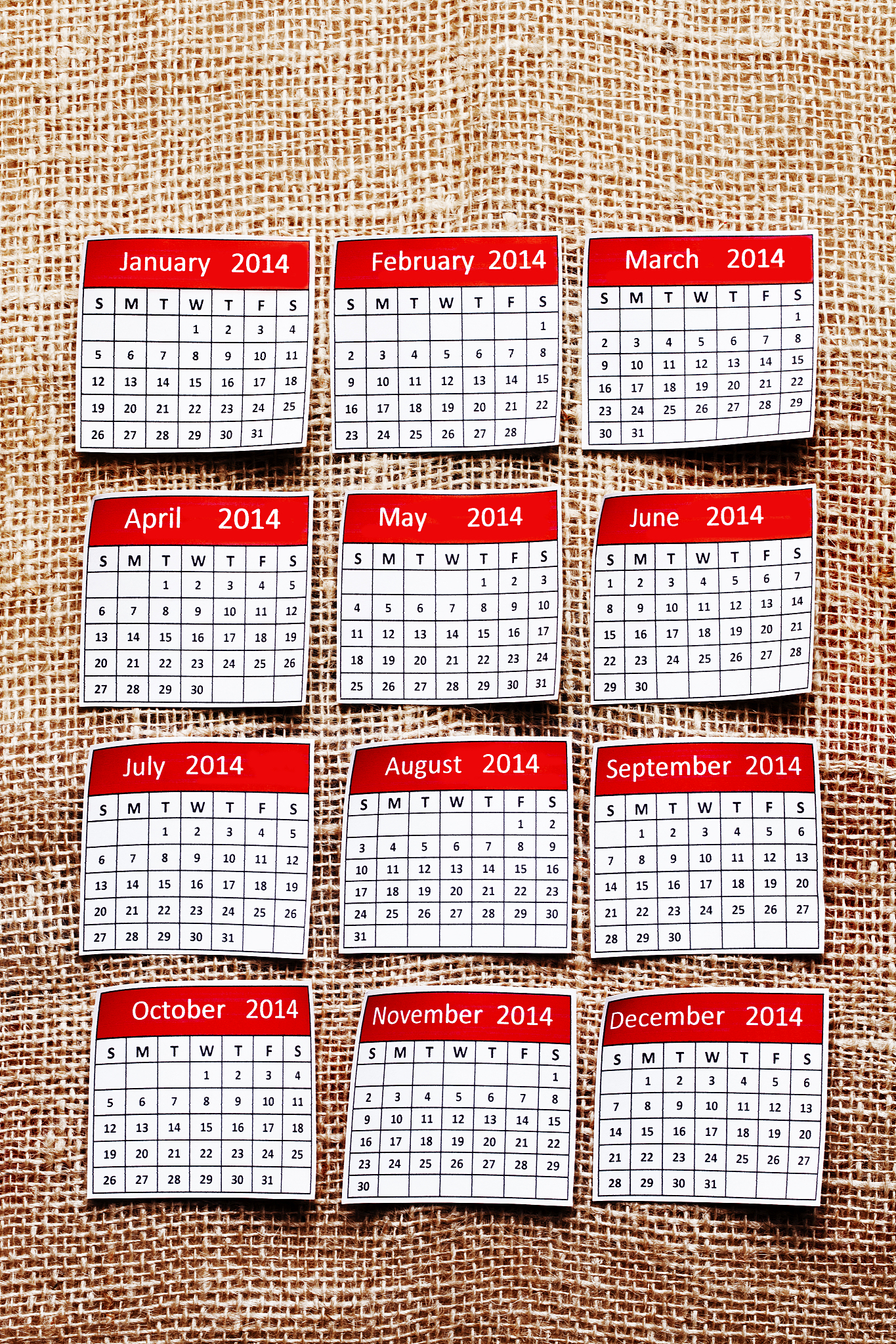 10个人每个月上21天的班休10天如何安排