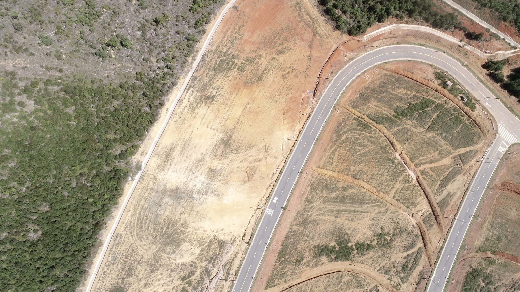 高速公路边坡塌方无人机自动识别技术方案:技术路线、实施方案、技术指标 高速公路边坡塌方无人机自动识别技术方案:技术路线、实施方案、技术指标