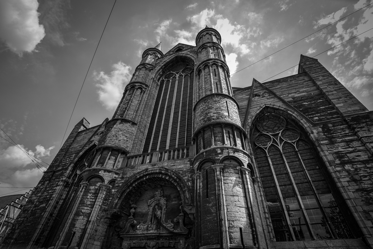 Gothic-related English articles gothichttpacademicbrooklyncunyeduenglishmelanigothicgothichtmlGOTHIC ARCHITECTUREToday the word Gothic primarily describes a style of European architecture which flouri