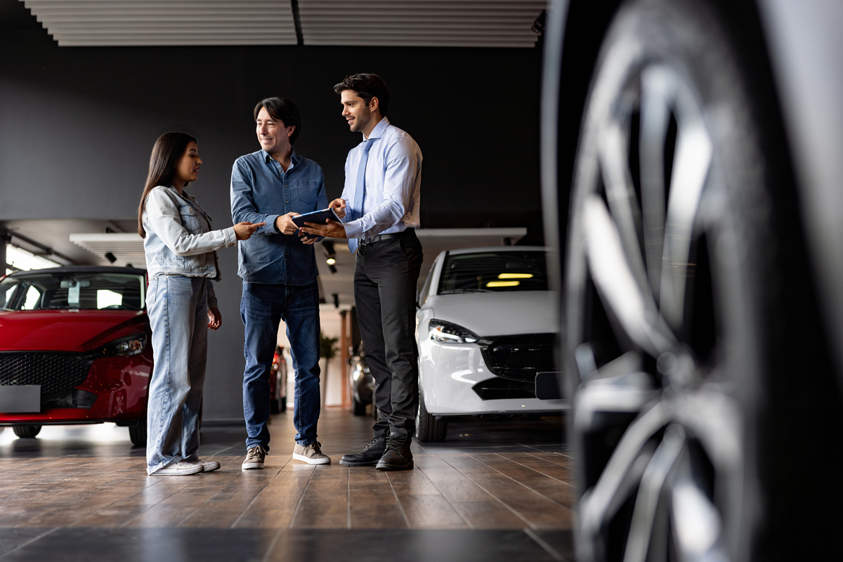 汽车销售与服务专业：就业前景广阔，发展潜力巨大