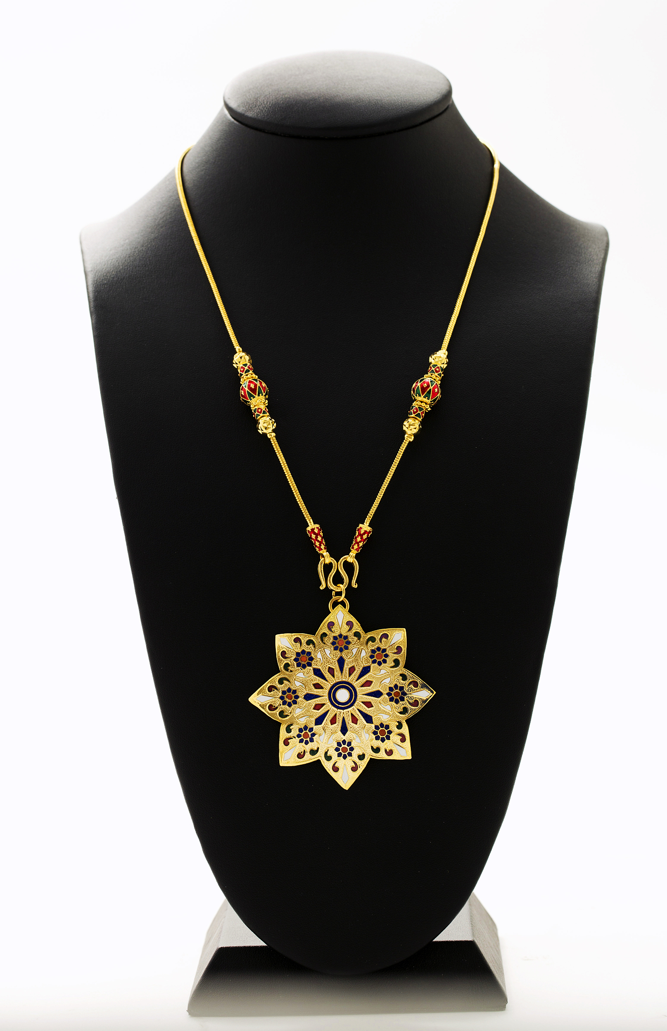 都江堰市职业中学工艺美术珠宝专业招生