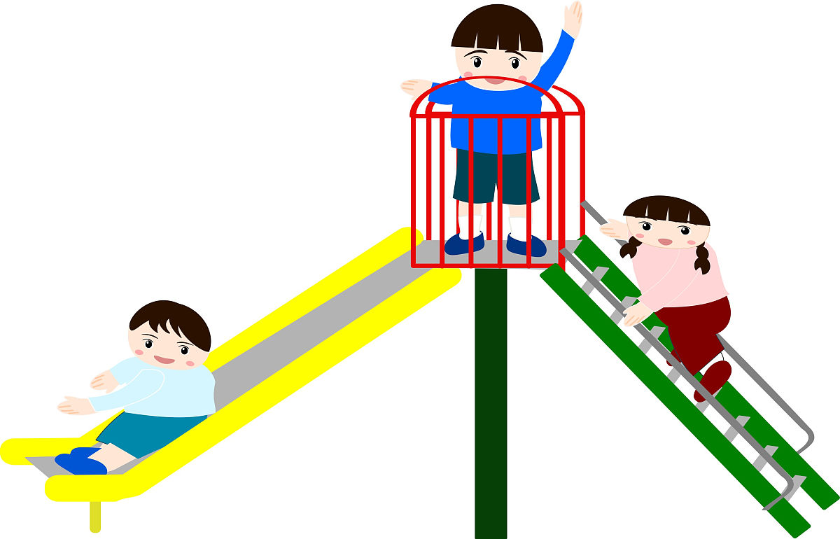 你是一个幼儿教师，写一个幼儿在户滑滑梯的观察情况记录，评价与分析