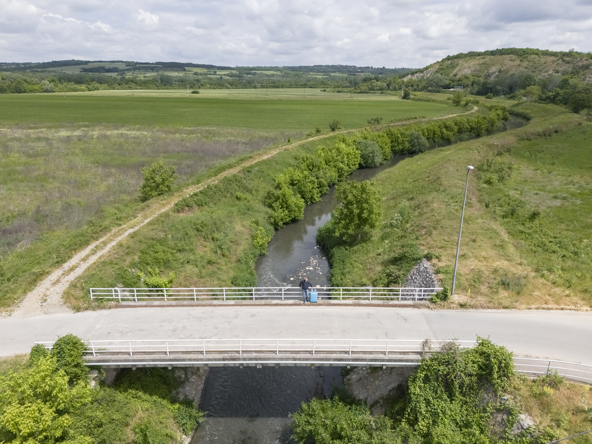 Qingdao's Zhanqiao Underwater Road: A Scenic Walkway and Must-Visit Destination