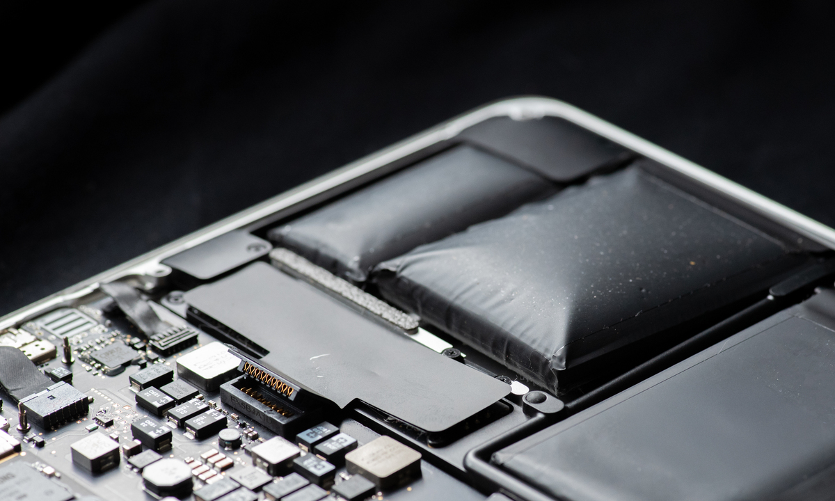 红魔8pro透明板内部进灰怎么处理