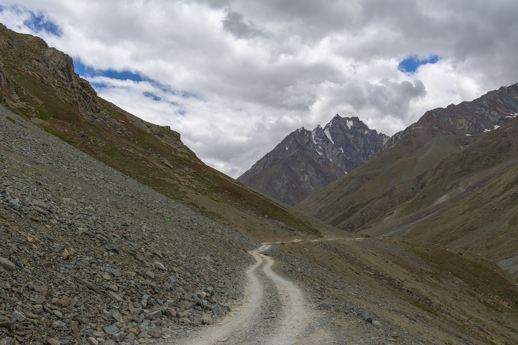 high mountain pass kumzum la in spiti valley,himachal pradesh,in