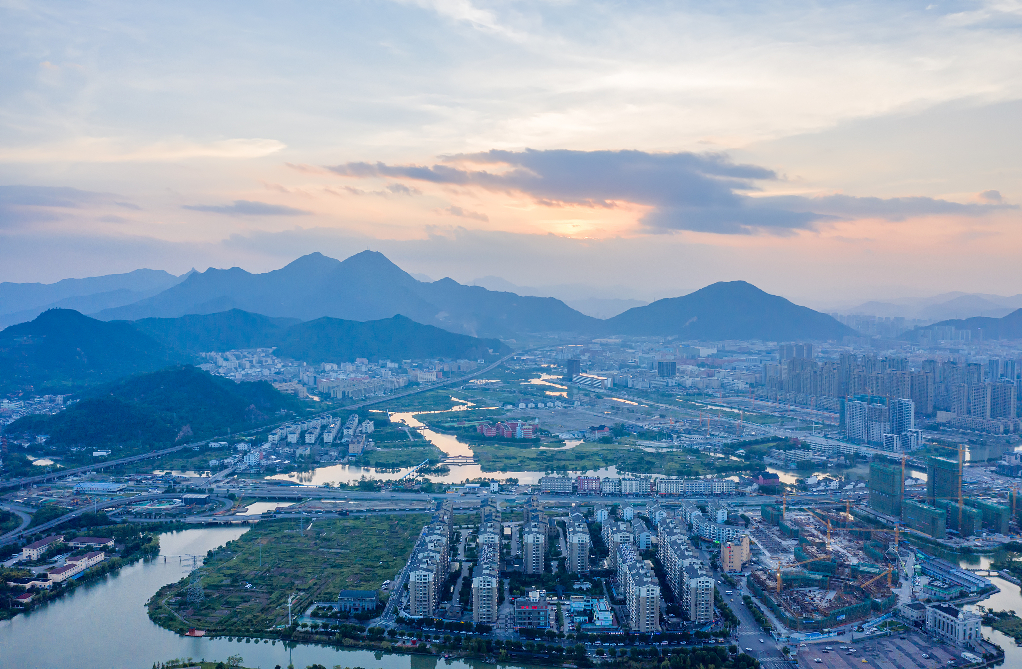 为浙江写一篇宣传报道