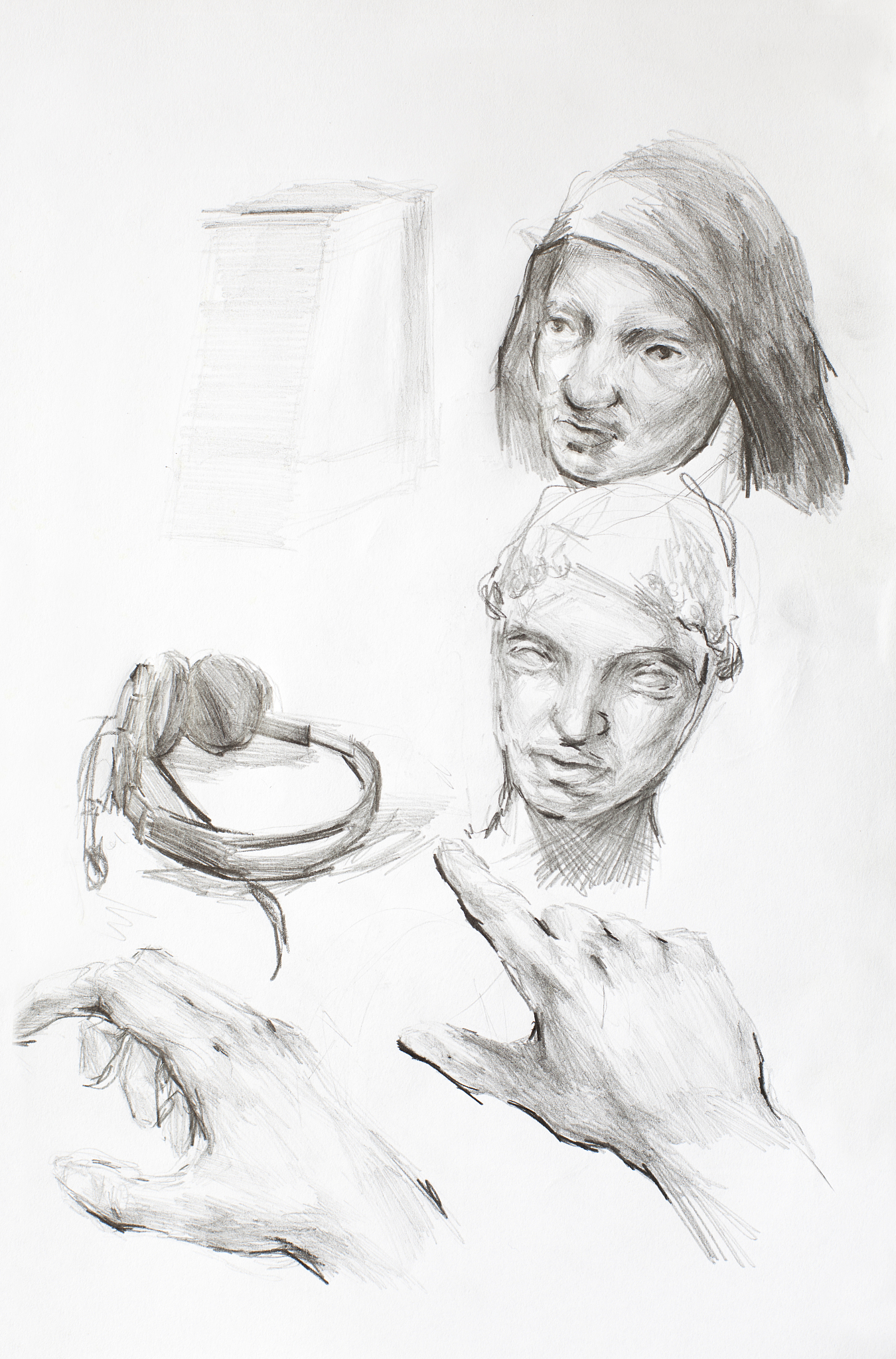 仿照下面的段落运用工笔法、素描法、造型法和写实法描写我的爸爸搬东西的场景括号里面是运用的方法在仿照时也要用下面的方法。一定要注意第四个写实法的运用不要运用比喻等方法。500字左右有一天父亲挑了一担水回来噔噔噔很轻松地跨上了三级台阶到第四级时他的脚抬得很高仿佛是在跨一道门槛踩下去的时候像是被什么东西硌了一硌他停顿了一下才提后脚。那根很老的毛竹扁担受了震动便嘎叽地惨叫了一声父亲身子晃一晃水便泼了一些在