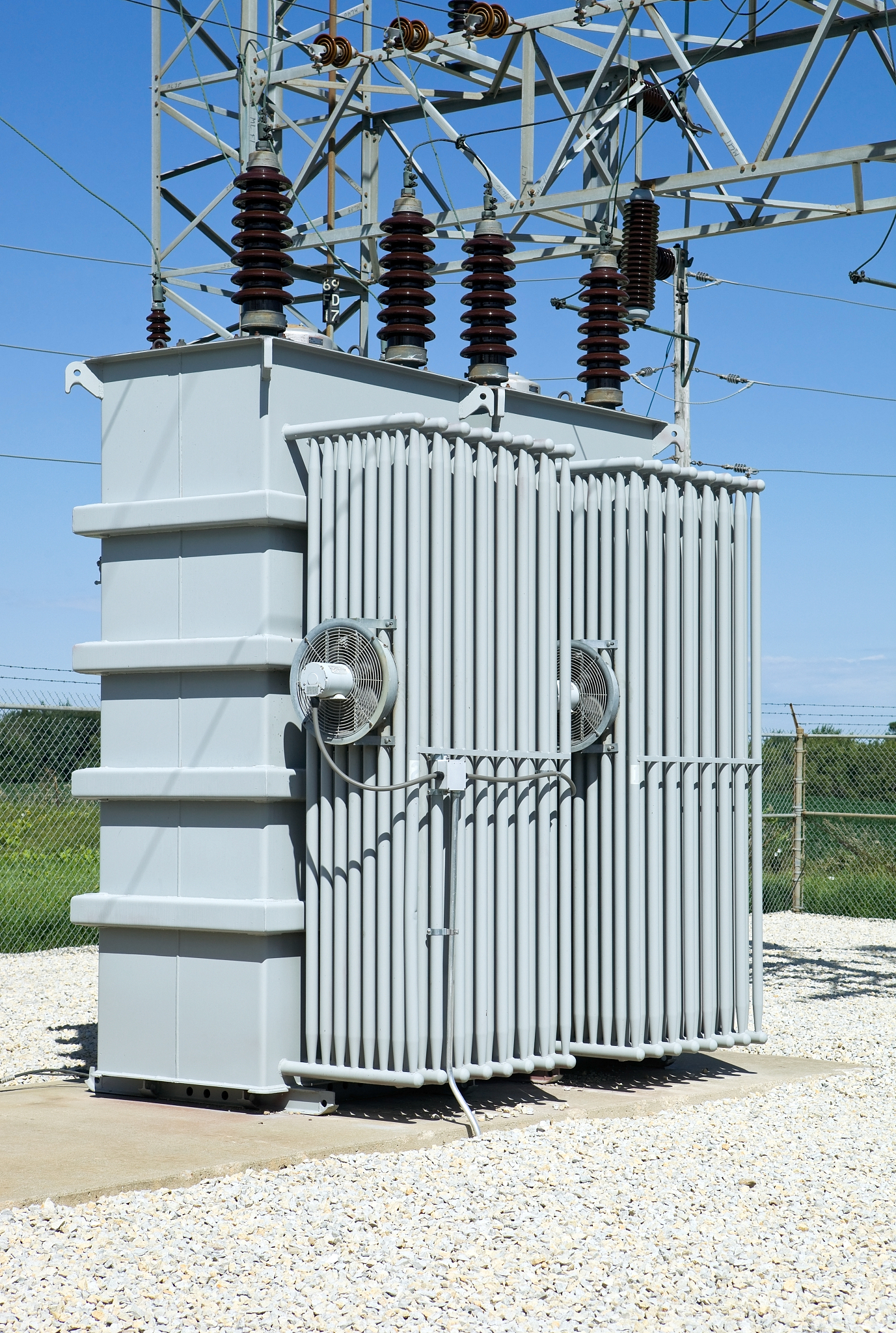 110/38.5/11kV YNy12d11有载调压降压变压器哪里买？