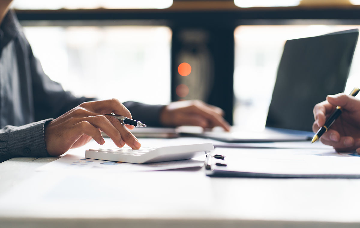 翻译According to Figure 4-1question 1 has the highest average scoreit is about how important the interviewees think the teaching objectives are in the classroom teachingand the average score is 296which