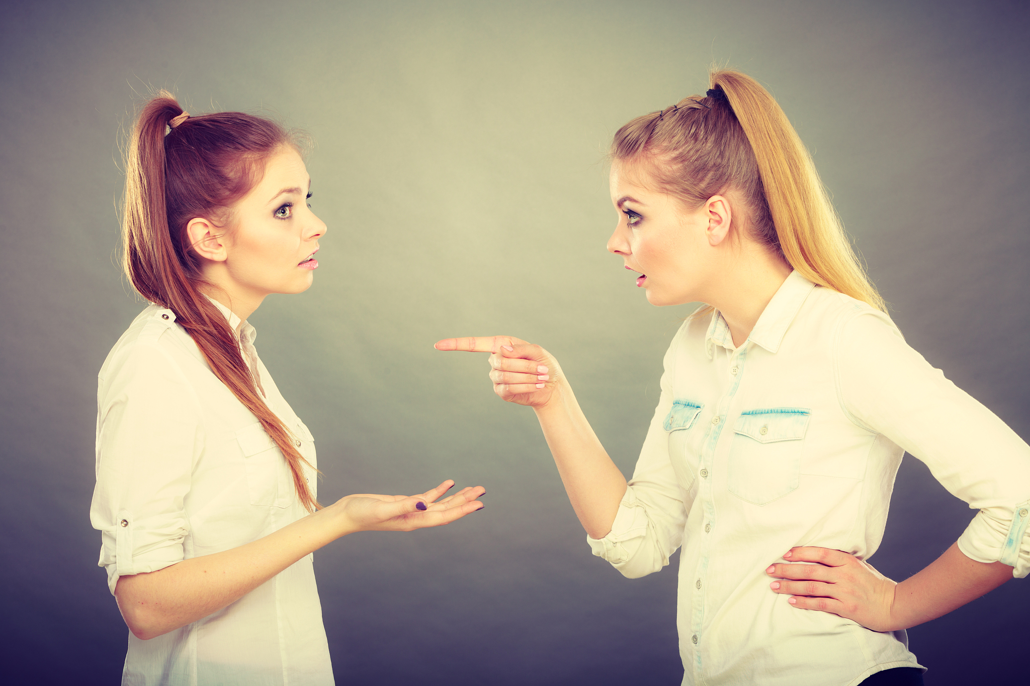 唔我生气了你要哄我