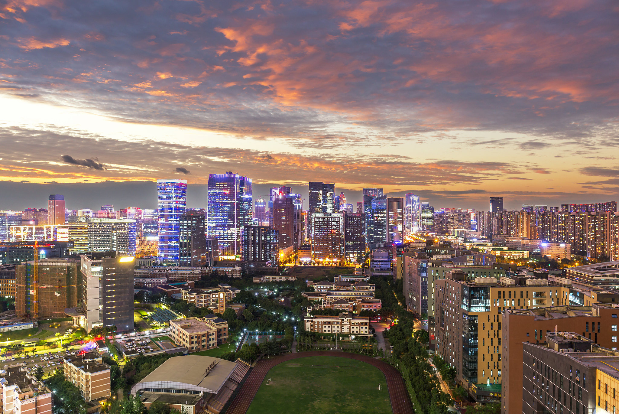 成都市初中升职业学院指南：专业选择、学校推荐及就业前景