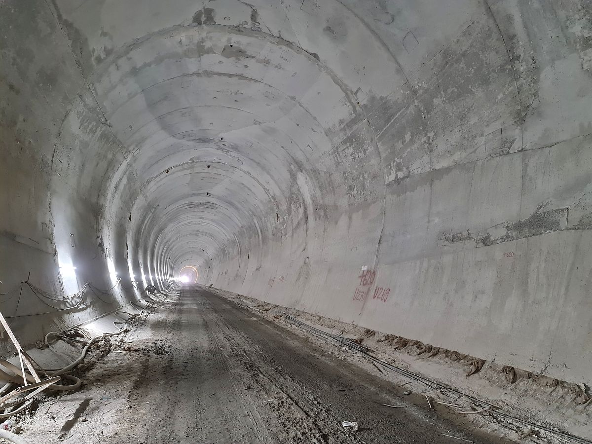 成都郫县铁路机电工程学校高速铁道专业前景介绍-未来发展潜力巨大