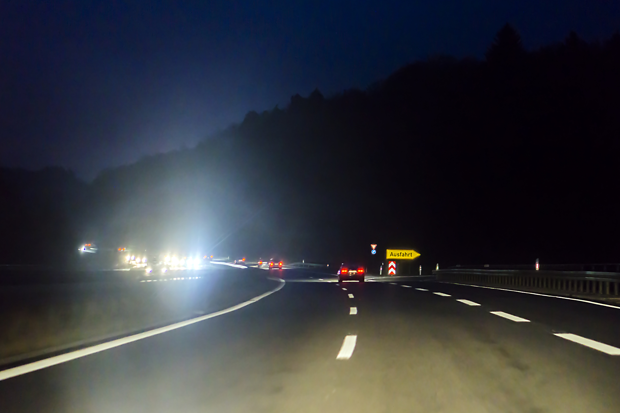 广东交通职业技术学院地址：广州市白云区钟落潭镇