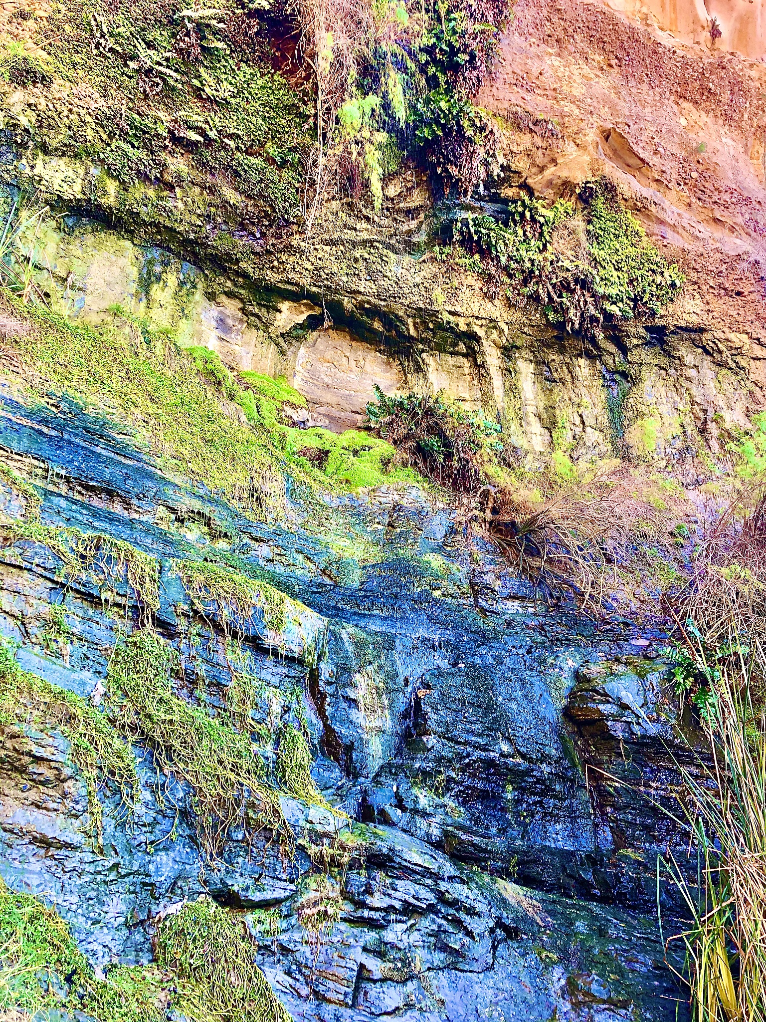 Landscape Painting Techniques: Exploring Mixed Materials and Texture Effects