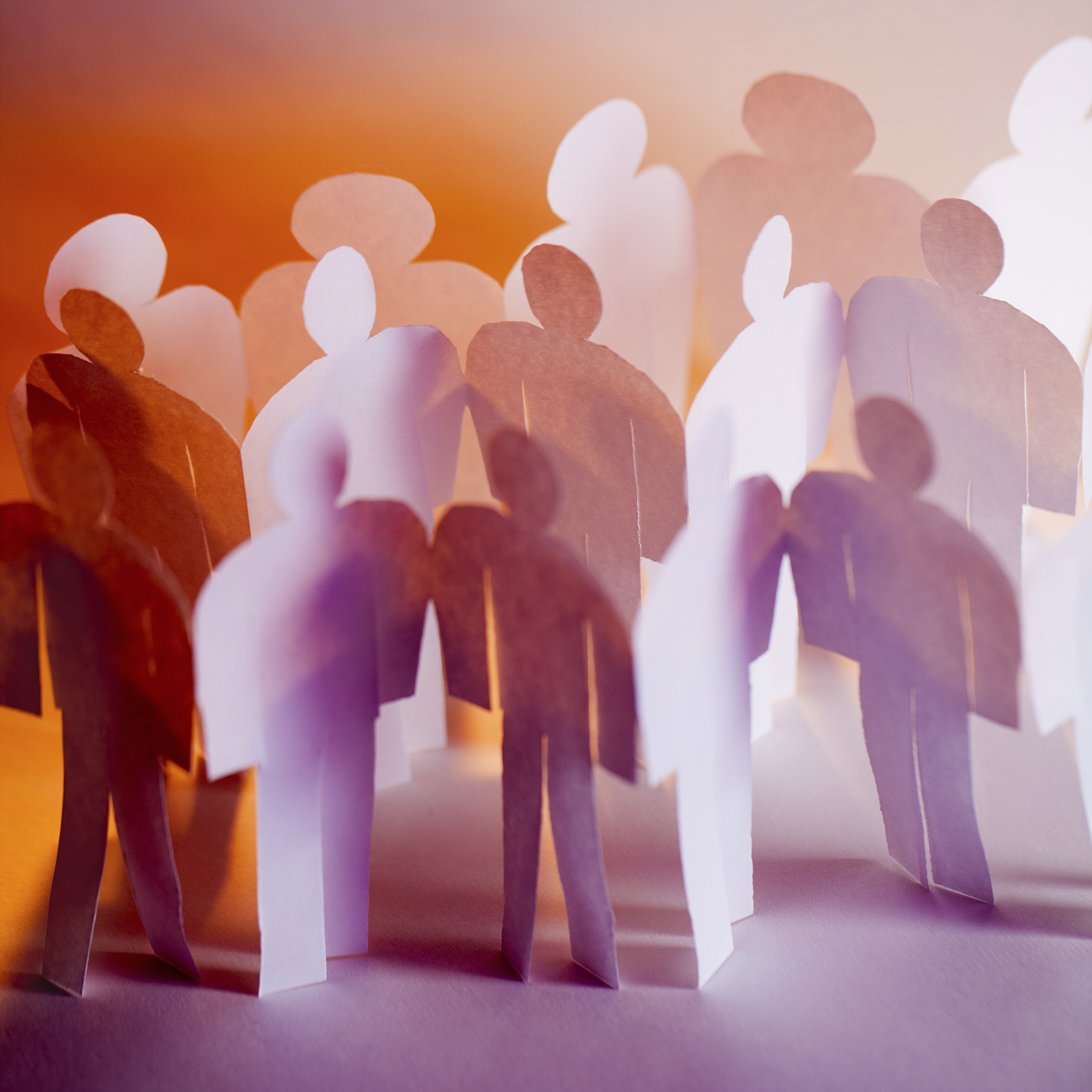 压力告一段落，迎来新机遇，抓住贵人提携，事业更上一层楼