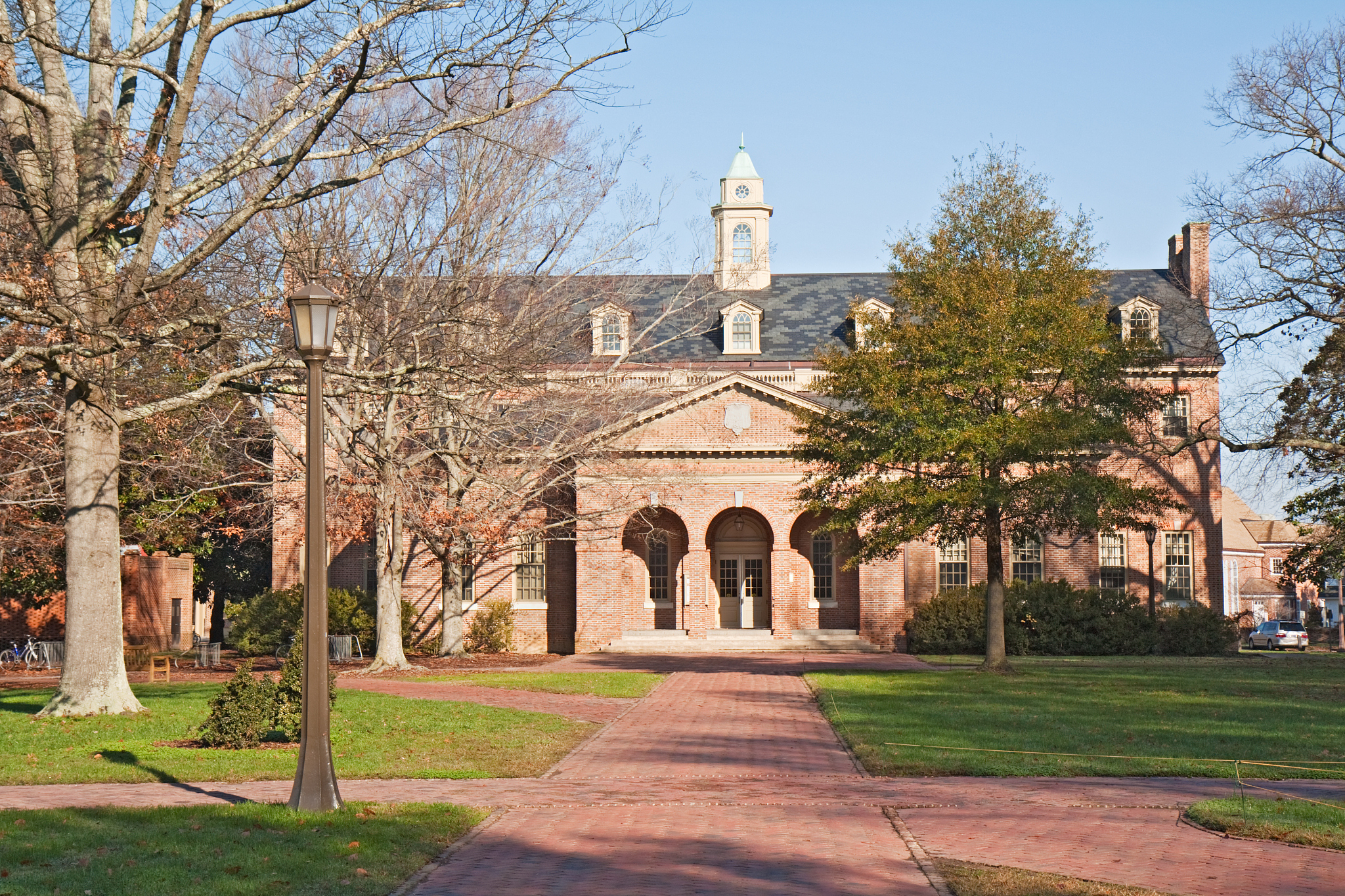 building on a college campus