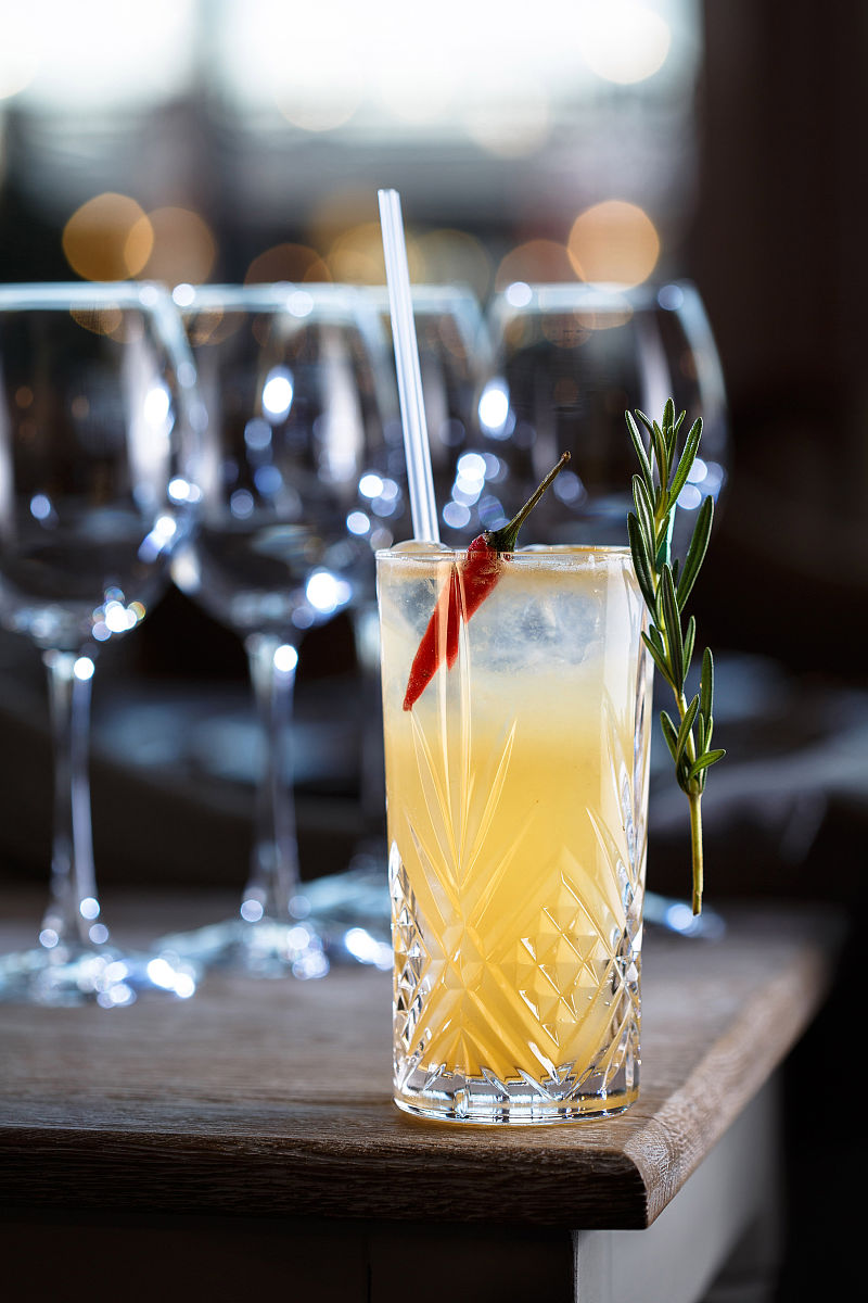 子洲县F公司黄芪产品市场营销策略优化研究：国外文献综述