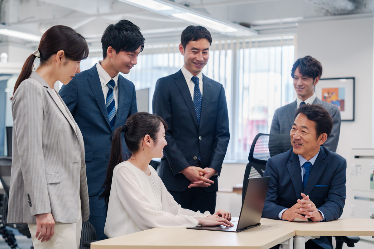 职场进阶指南：如何从合格员工蜕变为优秀职场人士