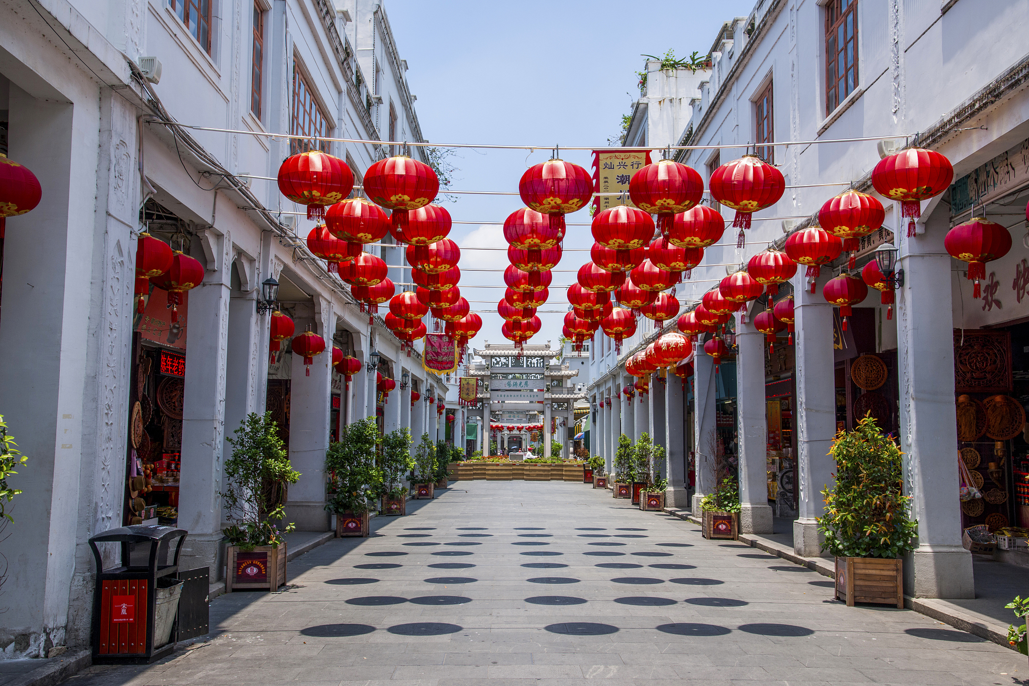 周末去了潮州古城，给我一段姐妹风的朋友圈文案