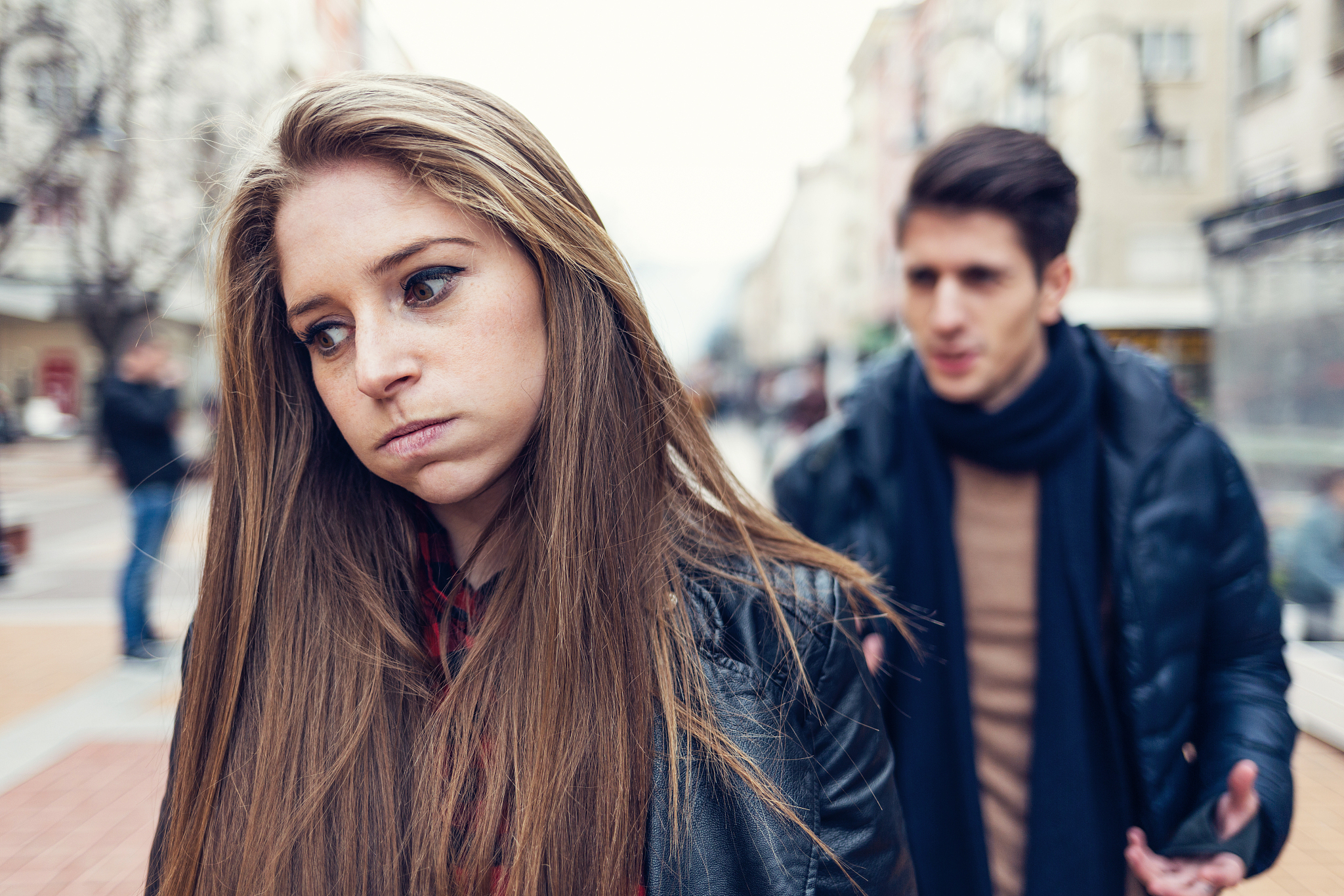 女朋友生气了怎么办？实用补偿指南助你挽回芳心