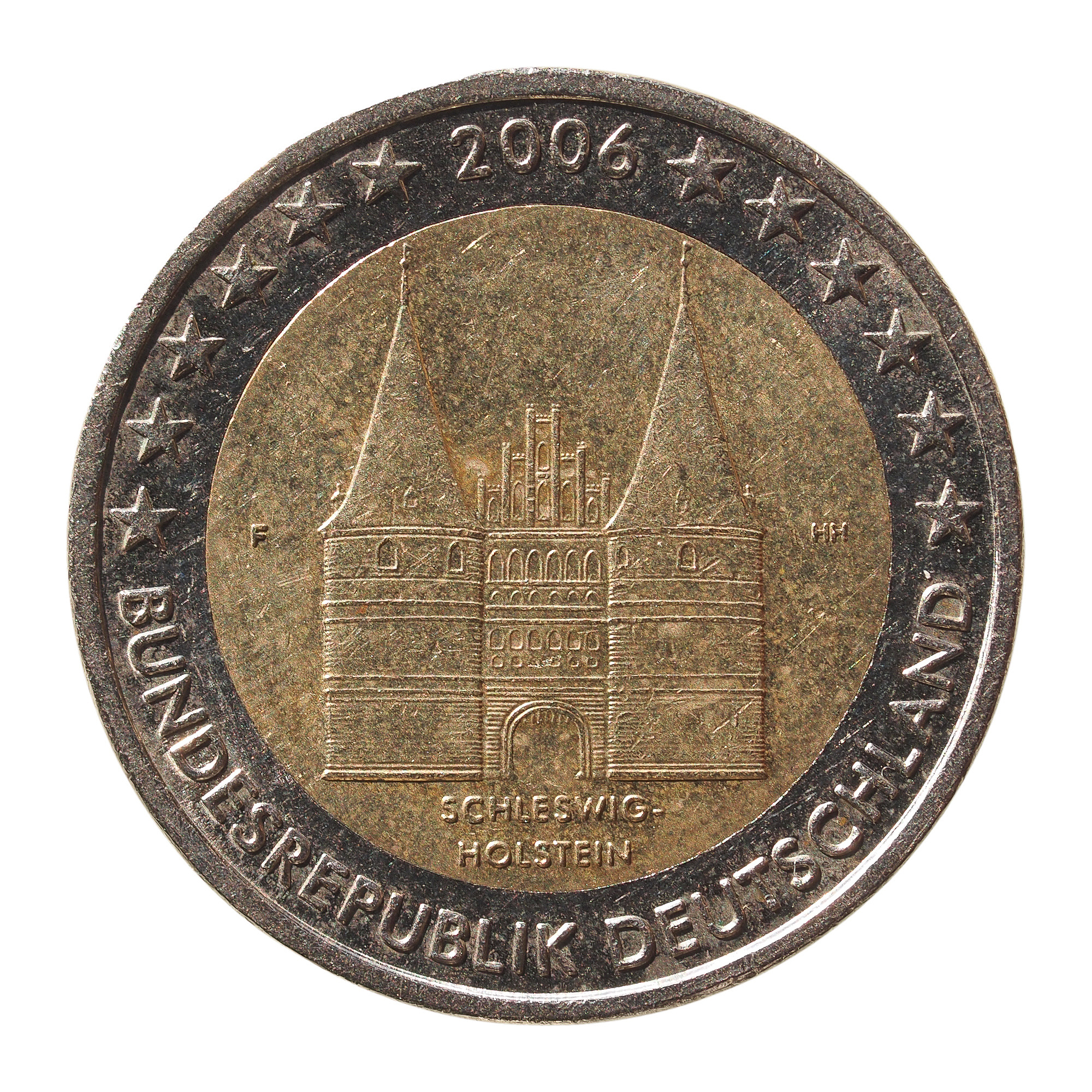 请以法律文书的语气翻译以下文字为英文根据以上条款我们看到中国法律不允许船舶在静止时排放生活污水无论是处理过还是未处理的。