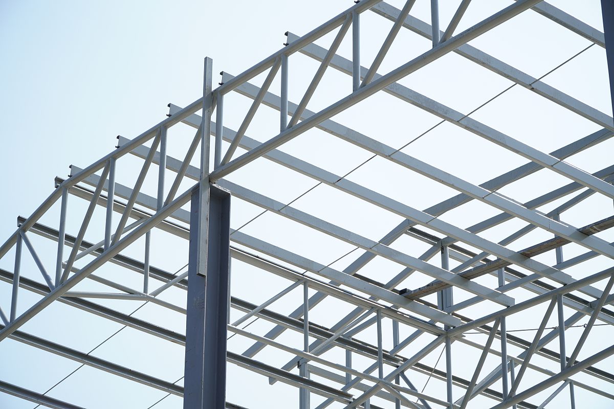 广联达钢构屋脊撑杆设置指南：详细步骤和优化建议